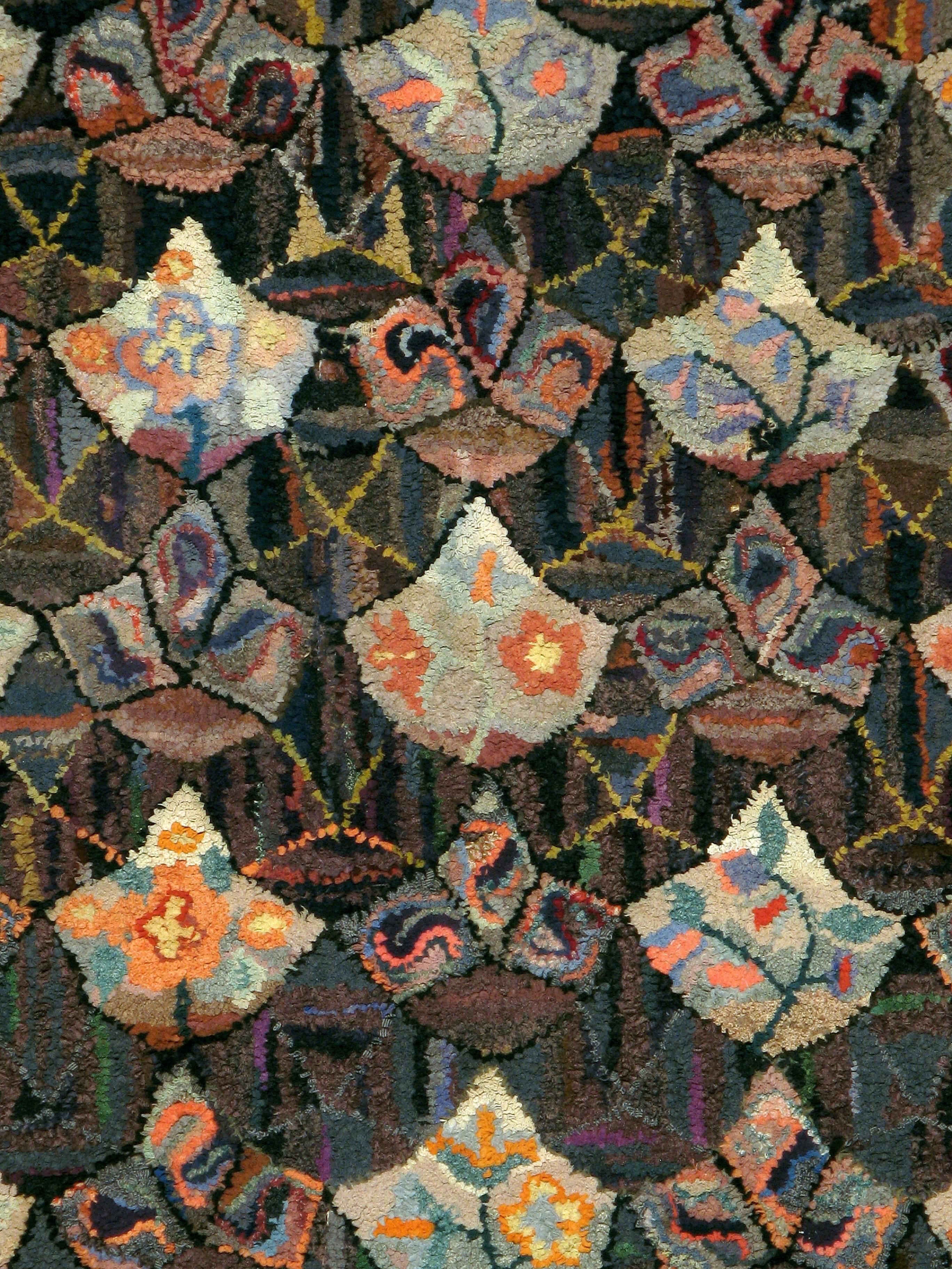 A vintage American Hook carpet from the mid-20th century.