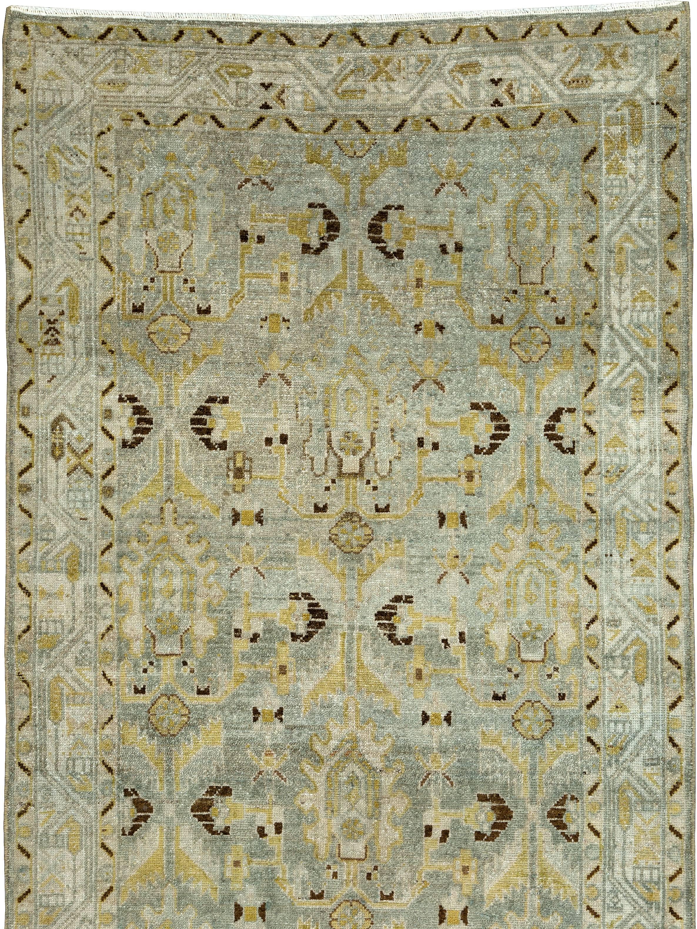 Antique Persian Malayer Runner In Good Condition For Sale In New York, NY