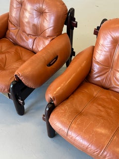 Par de sillones de salón de los años 70, diseñados por Jean Gillon para Probel, en cuero original y Im