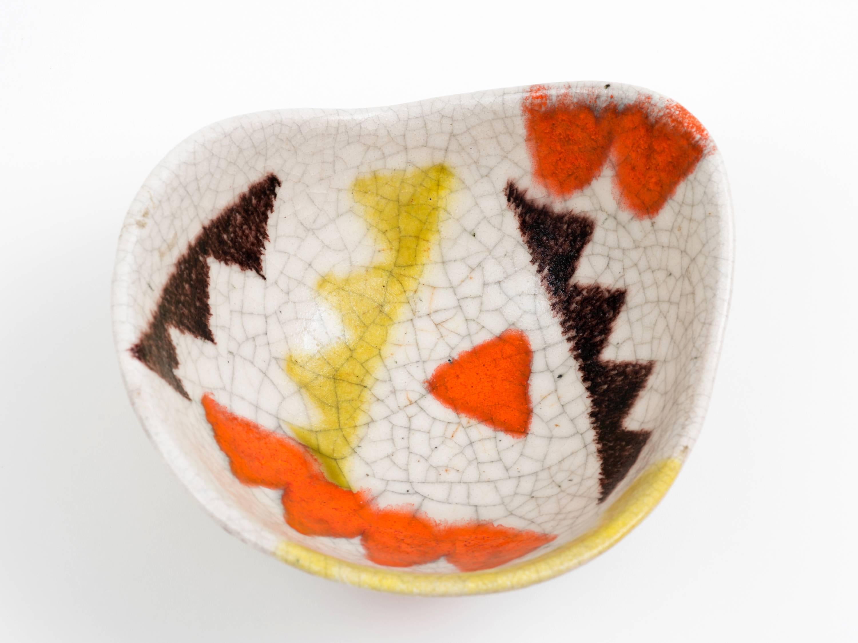 Guido Gambone Free-Form Ceramic Bowl with Tribal Motif, 1950s 3