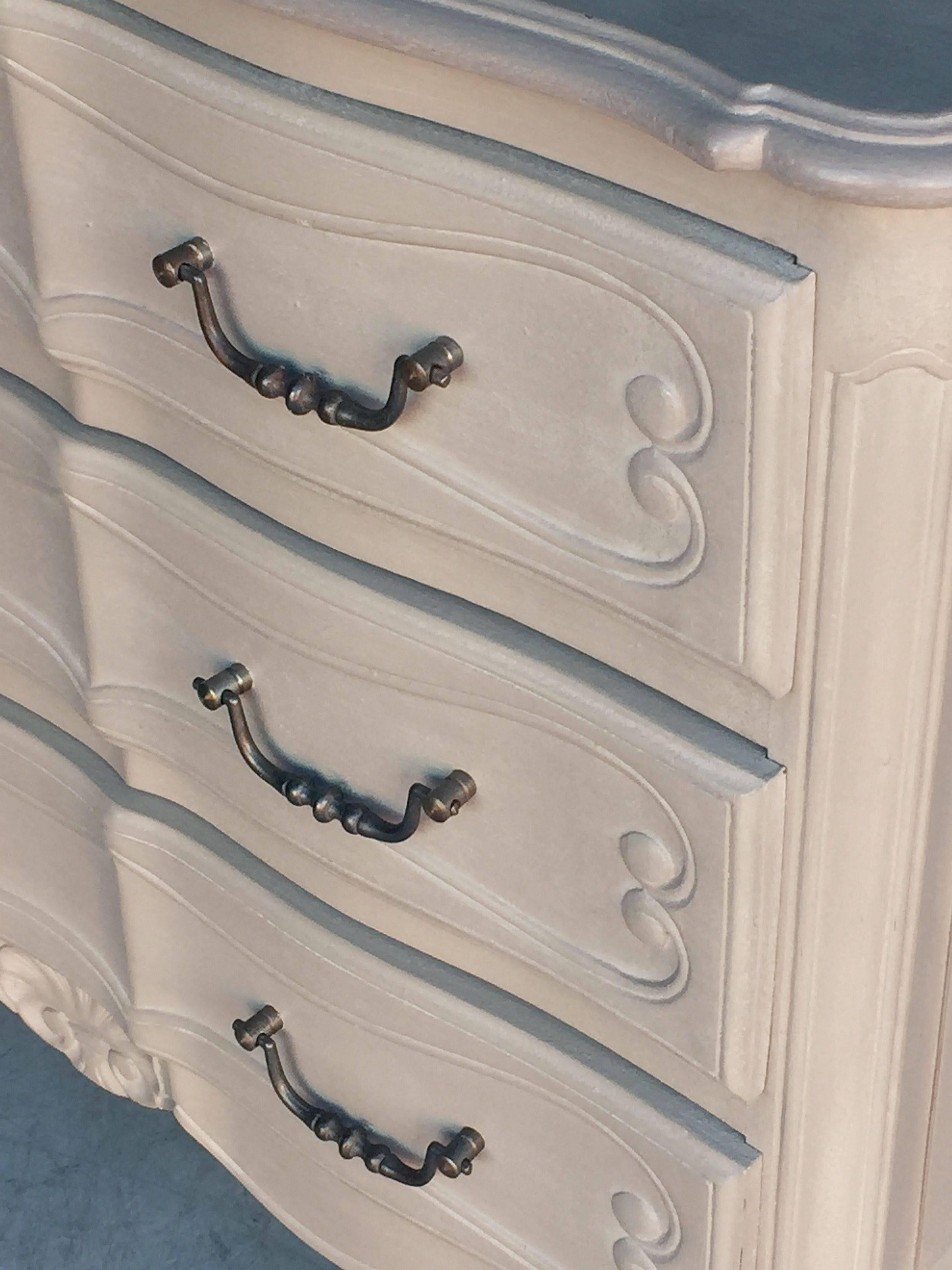 Painted French Chest of Drawers 4