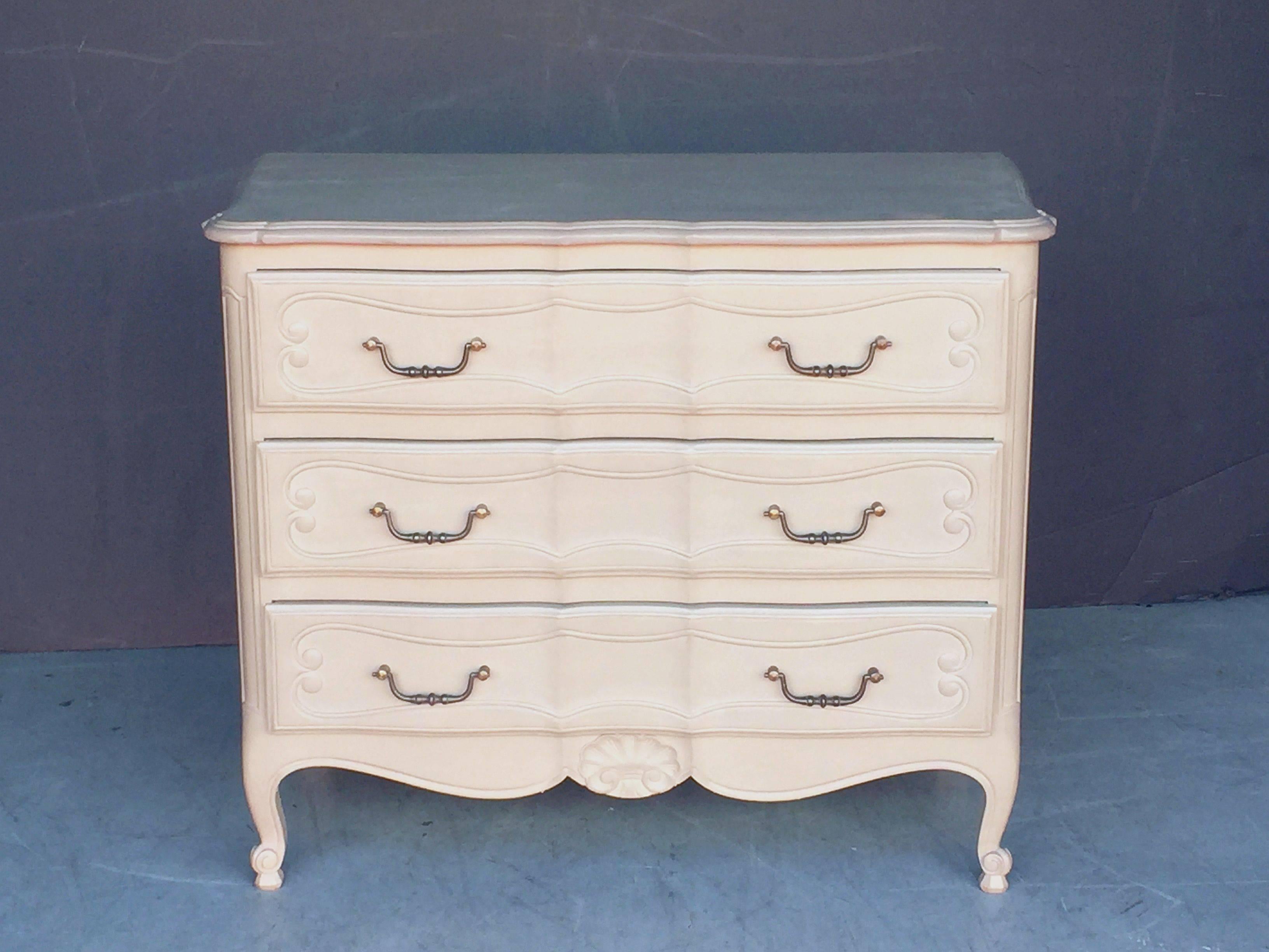 Painted French Chest of Drawers 1
