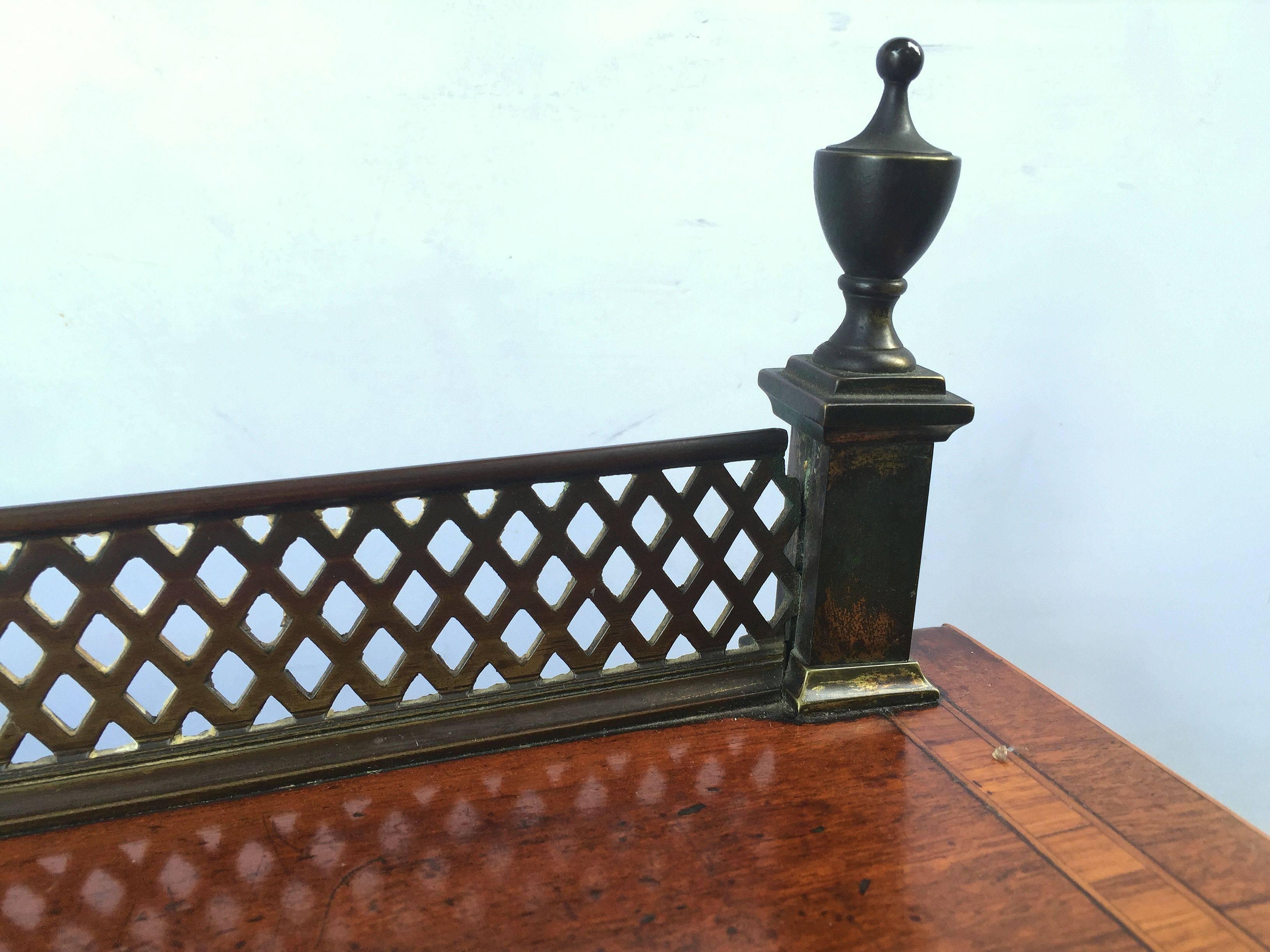 English Sideboard of Inlaid Mahogany from the Georgian Era 1