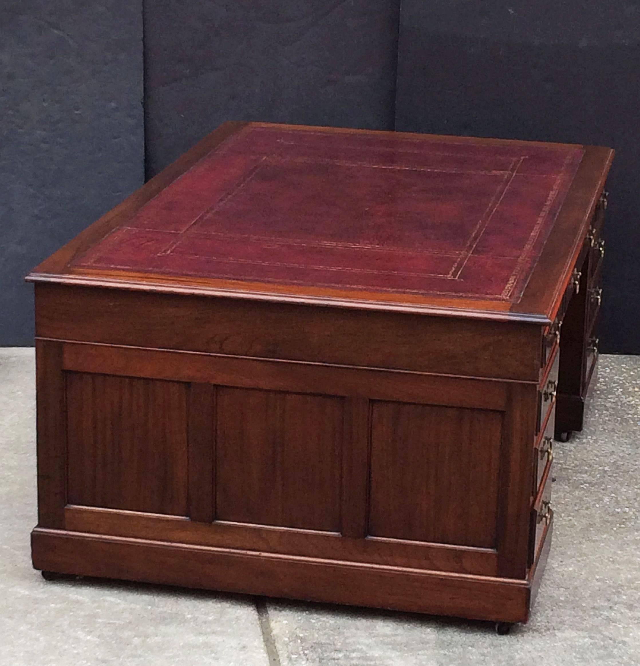 Large English Partner's Pedestal Desk, early 20th century 3