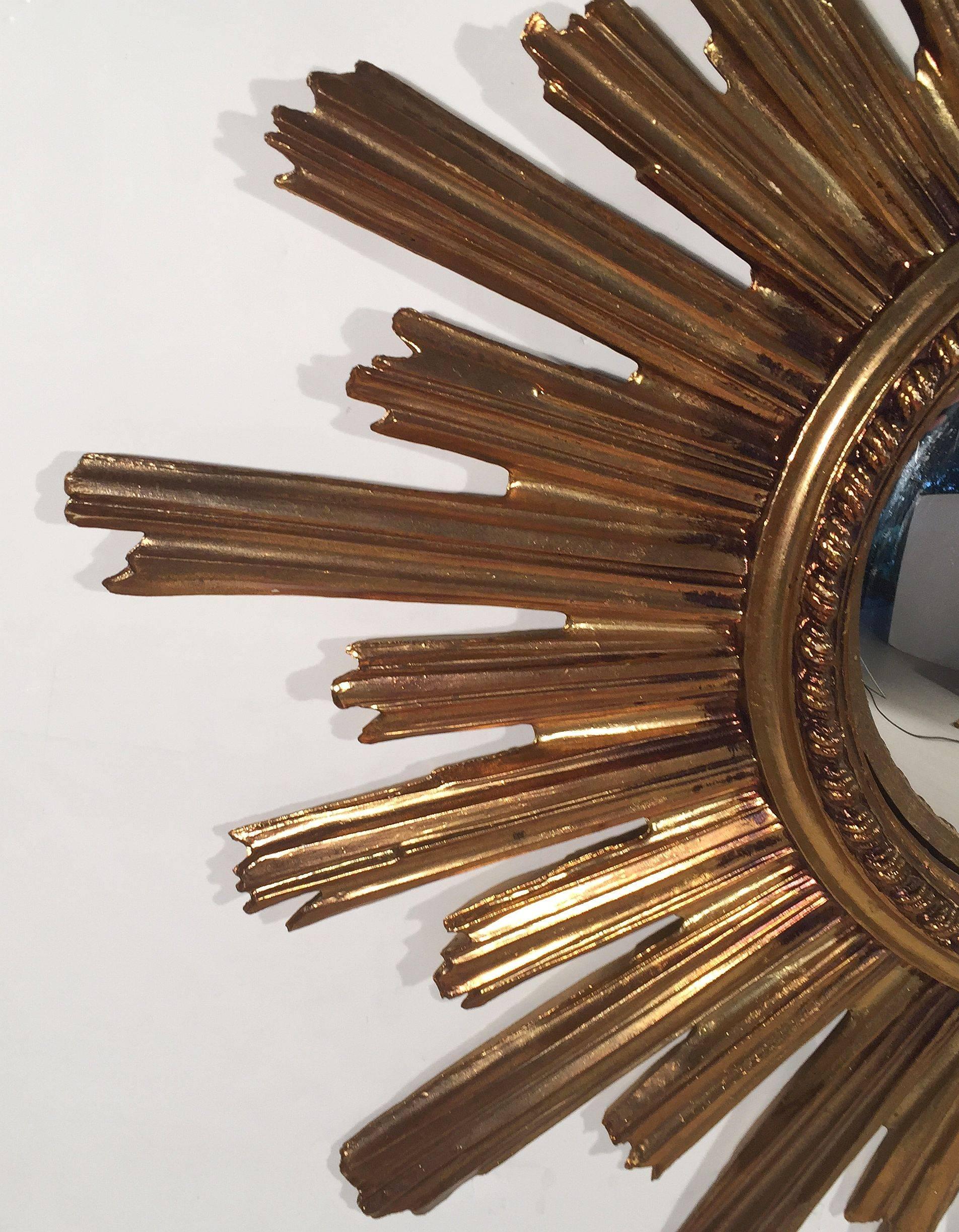 French Gilt Sunburst or Starburst Convex Mirror In Excellent Condition In Austin, TX