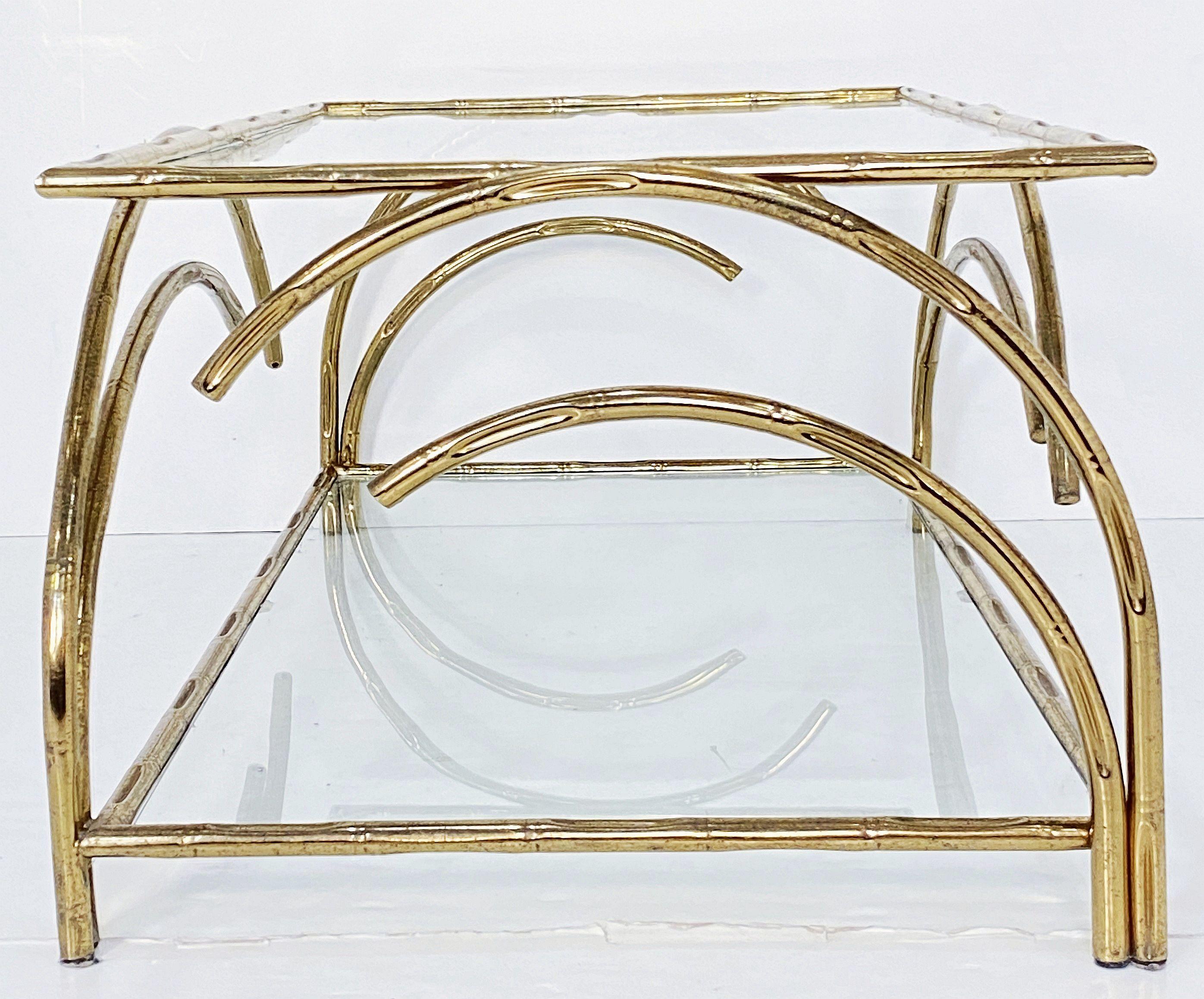 Table basse ou basse rectangulaire moderniste française en laiton en vente 4