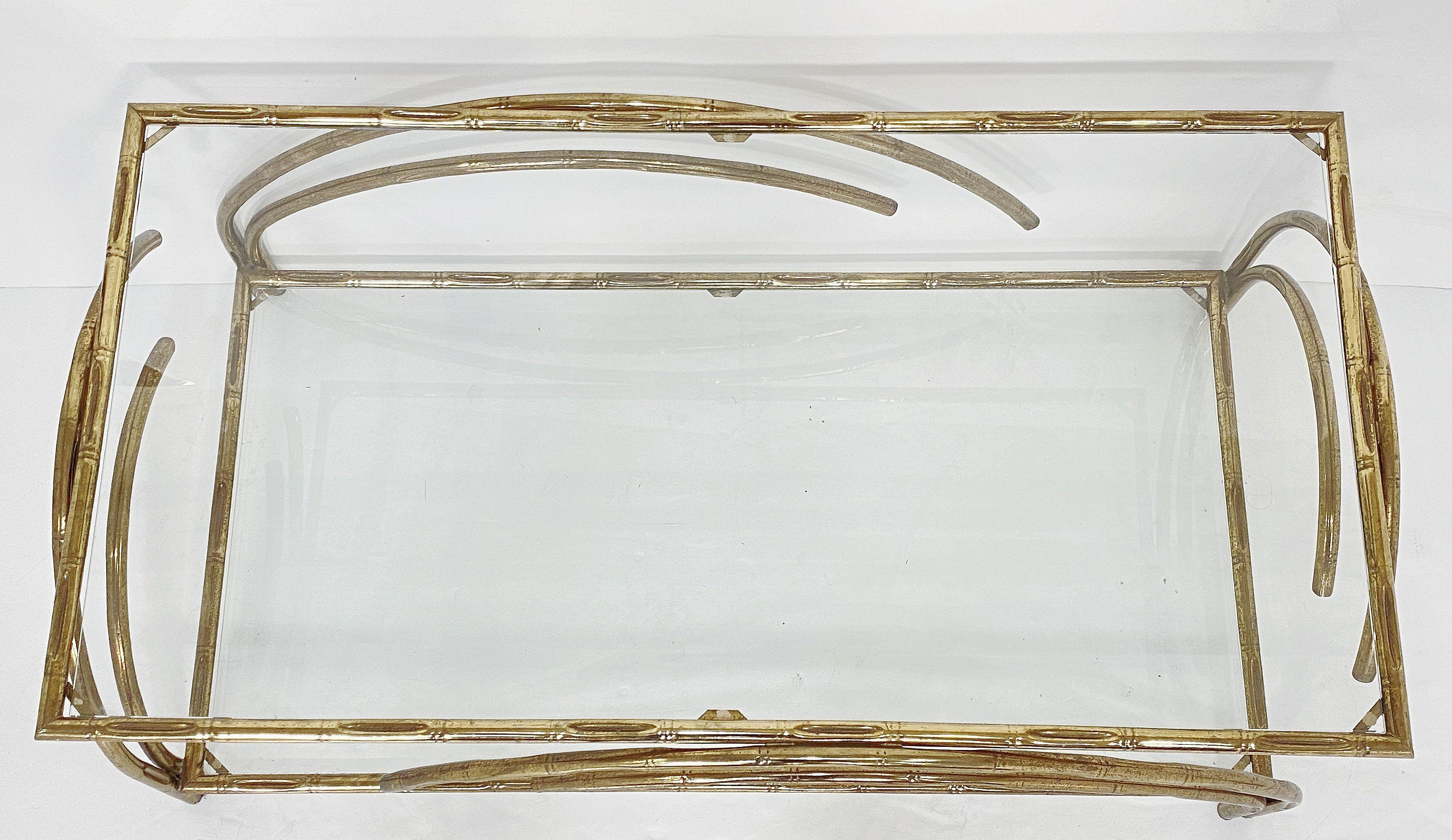 Table basse ou basse rectangulaire moderniste française en laiton en vente 7