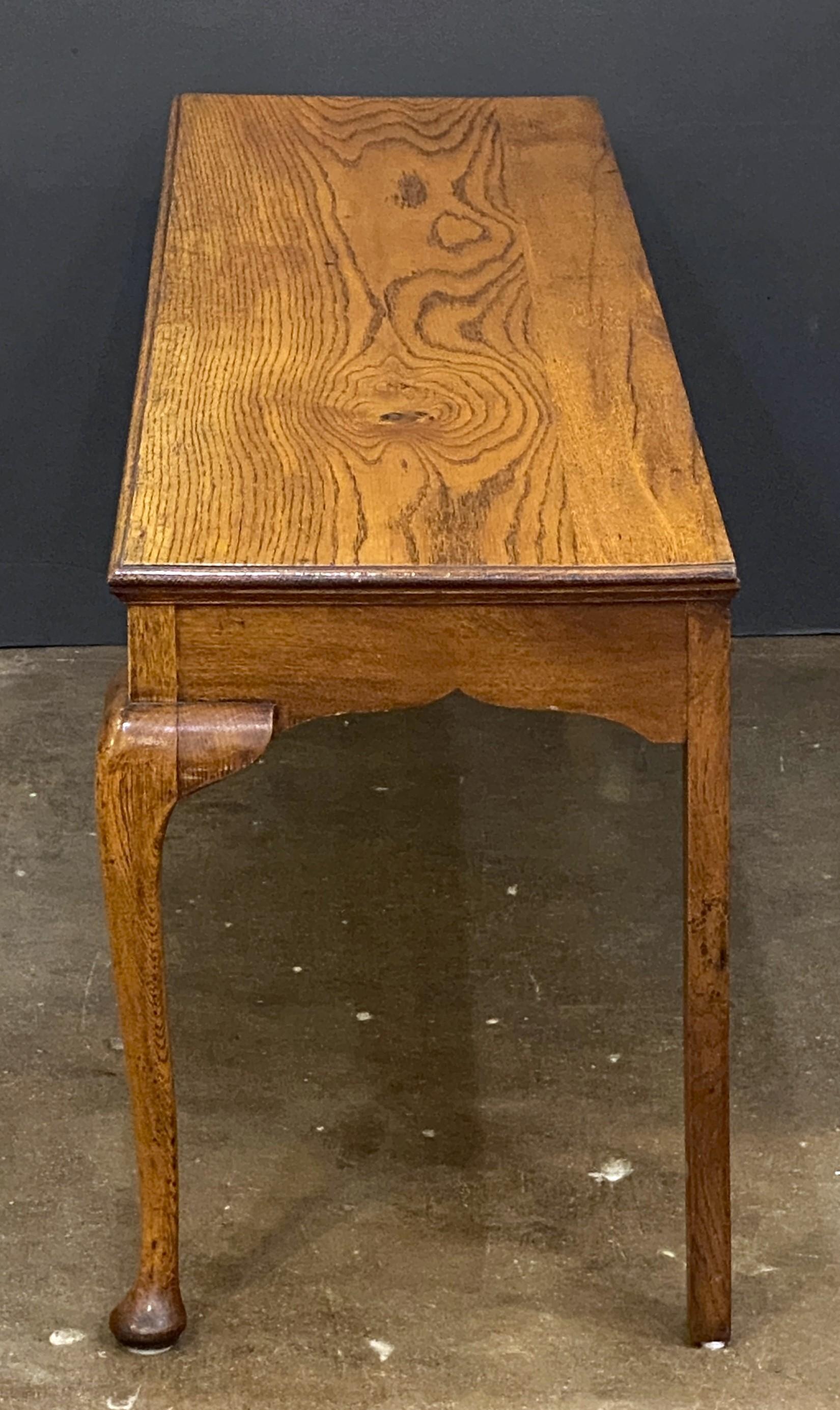 English Grand Hall Bench or Window Seat of Patinated Oak For Sale 1