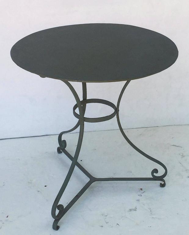 French GreenPainted Round Café or Bistro Table For Sale at 1stdibs