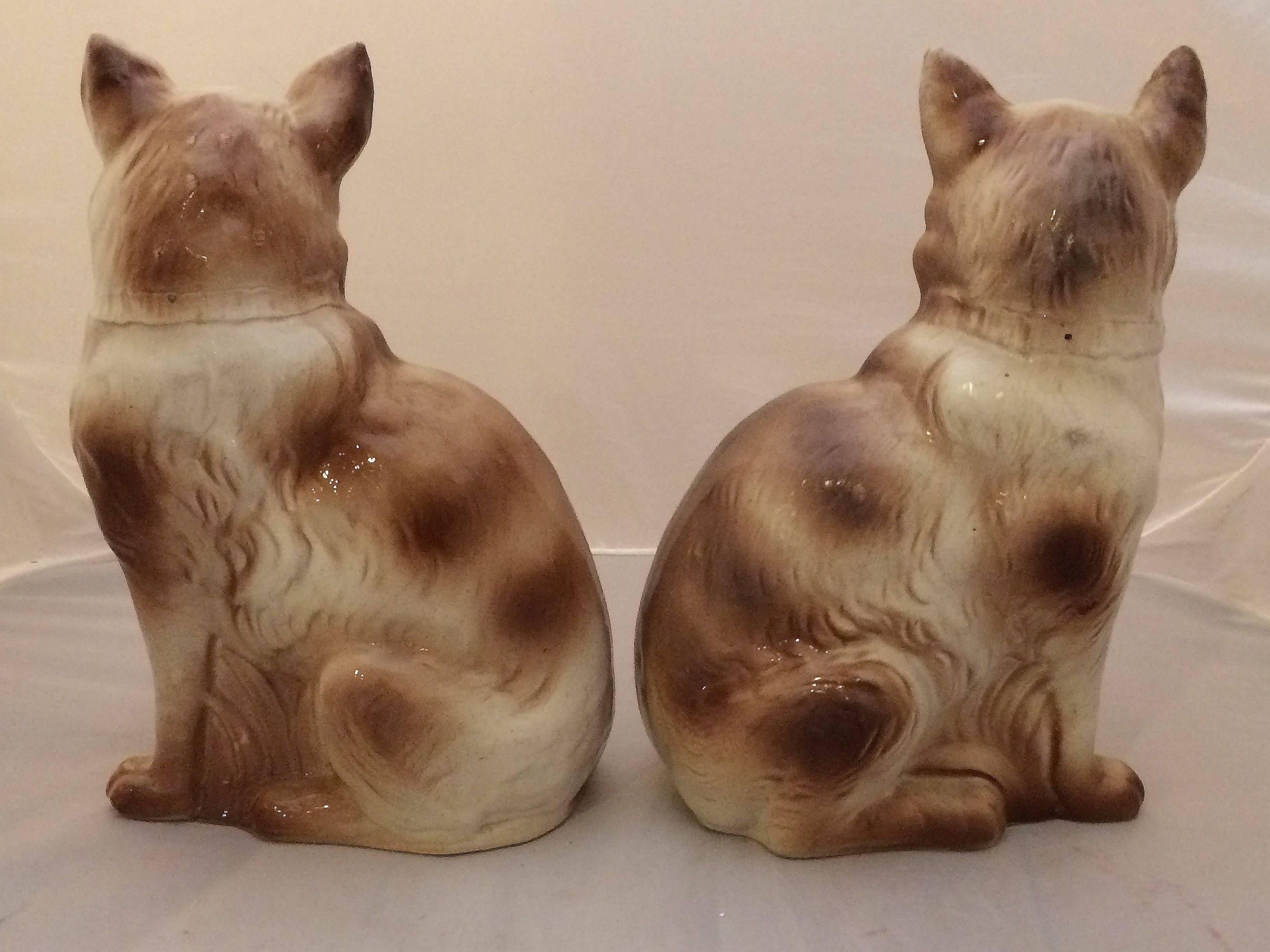 Ceramic Pair of Scottish Bo'ness Cats with Glass Eyes For Sale