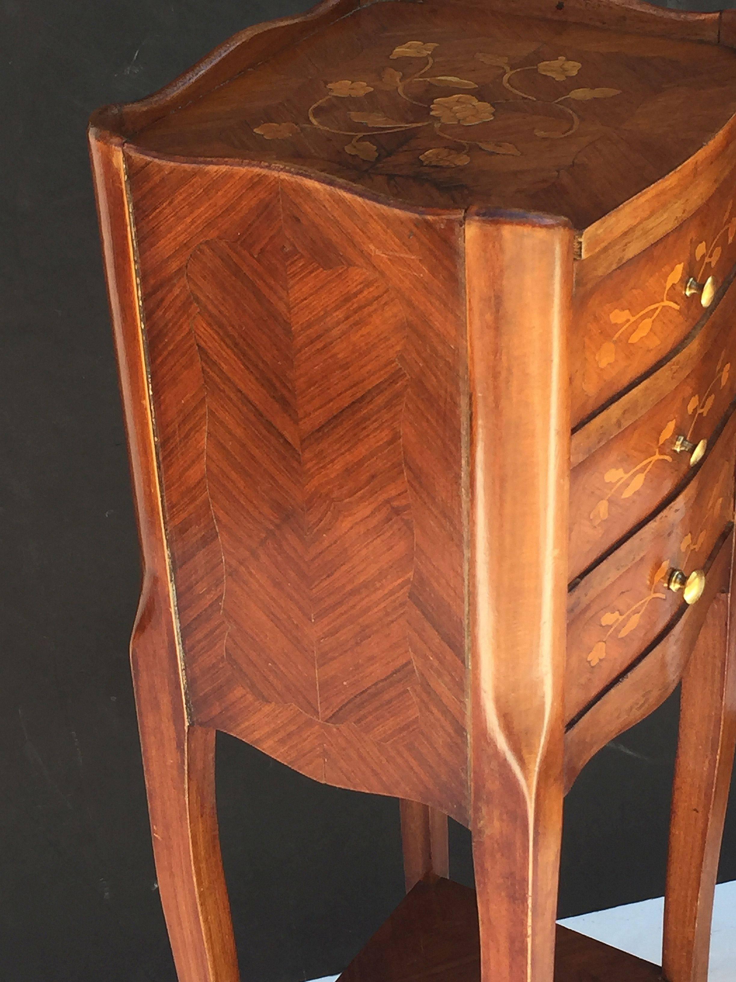 Pair of French Inlaid Nightstands or Bedside Tables 1