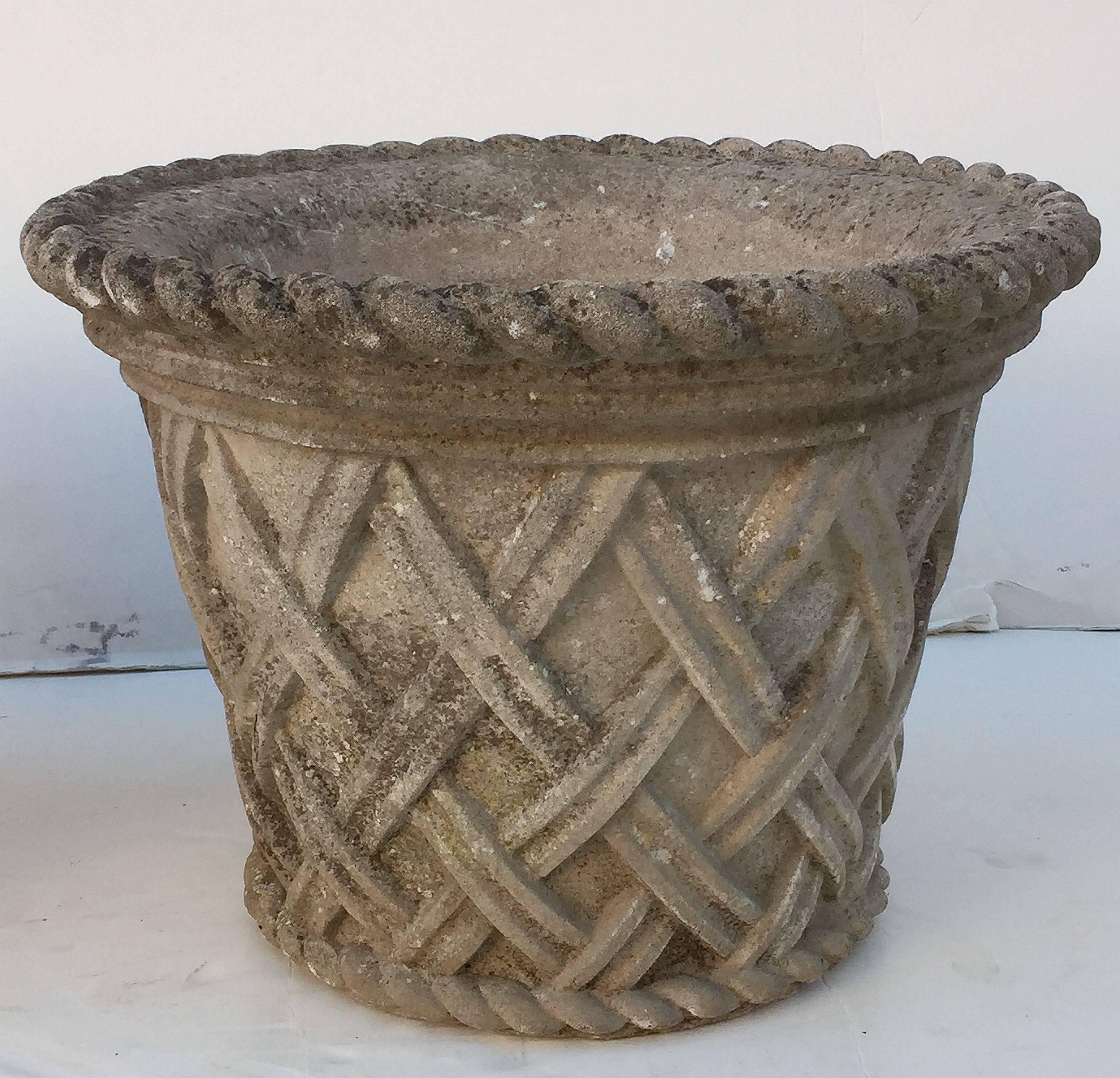 Large English Garden Stone Strapwork or Lattice Planters In Excellent Condition In Austin, TX