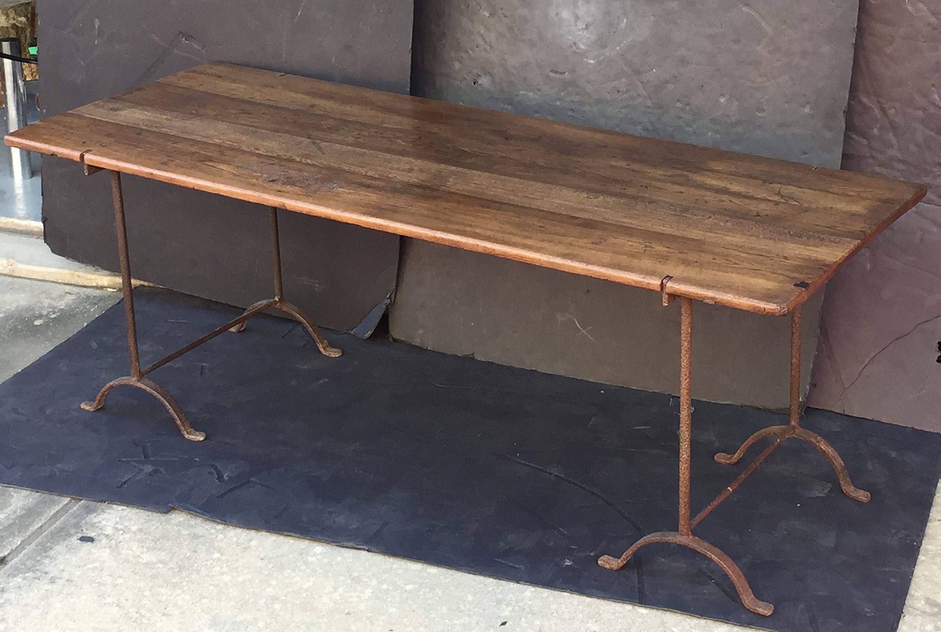 Large English Trestle Table with Iron Supports In Excellent Condition In Austin, TX