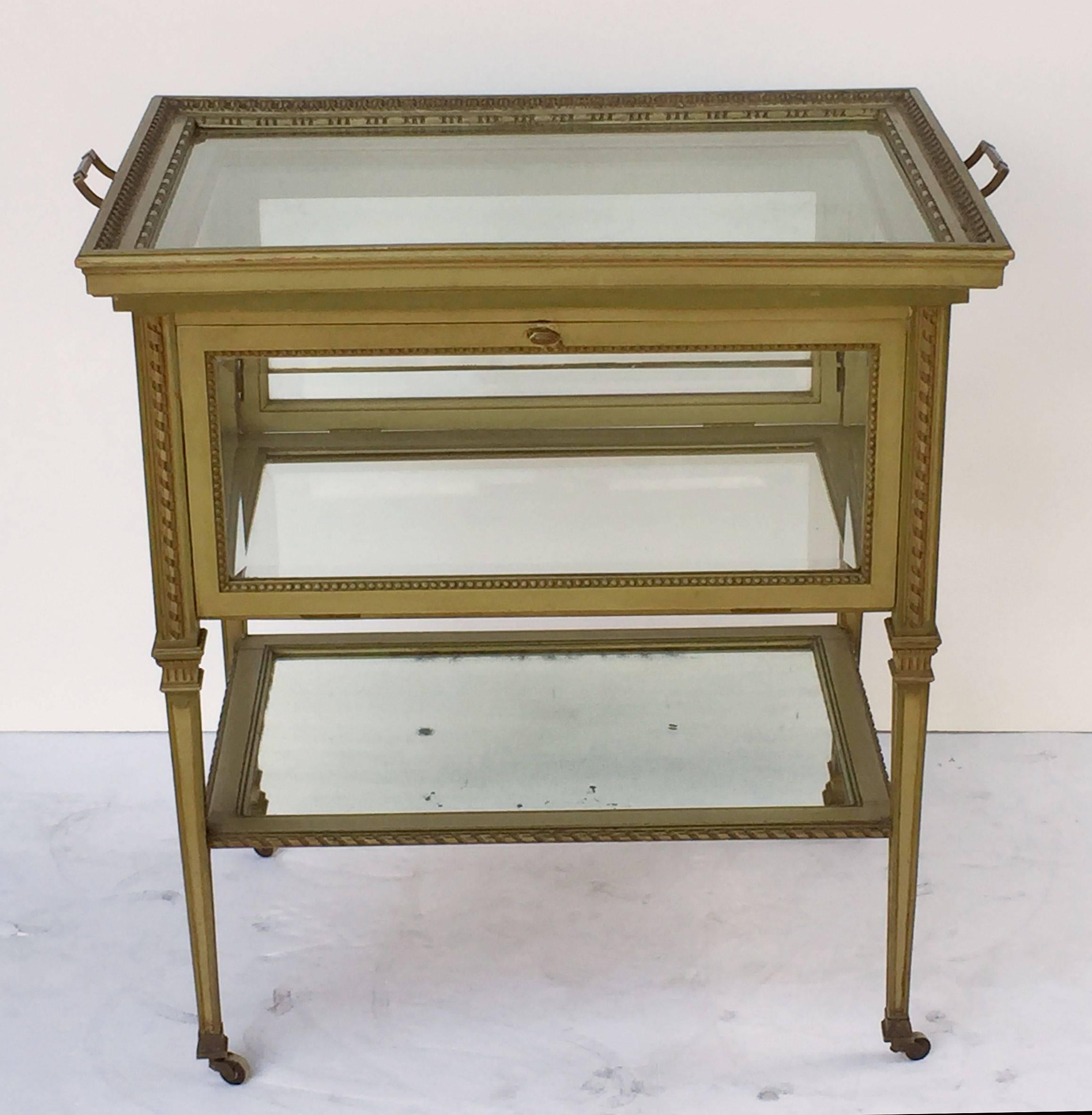 20th Century Italian Drinks Cart or Fold-Down Tea Table with Removable Tray Top