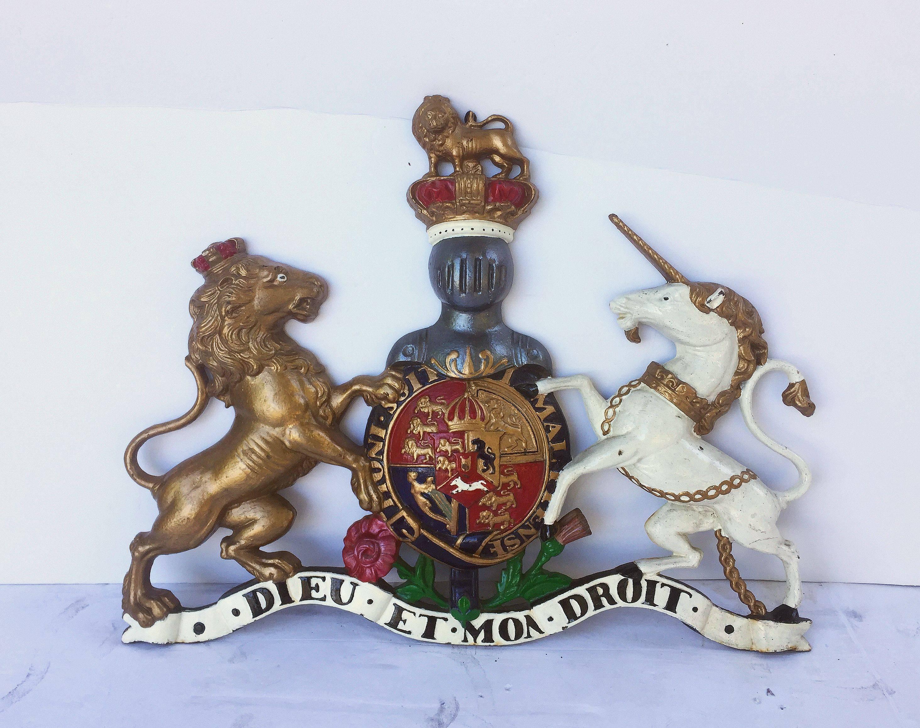 A vintage Royal Warrant crest from the early to mid-20th century, featuring the British Royal Coat of arms.

The coat features both the motto of English monarchs, Dieu Et Mon Droit (God and my right), and the motto of the order of the garter, Honi
