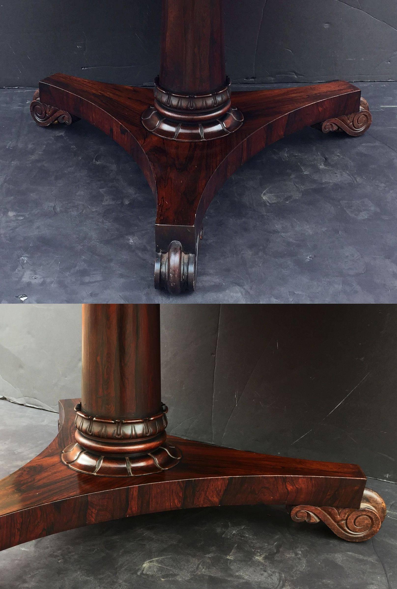 English William IV Centre Table of Rosewood, circa 1830s 5