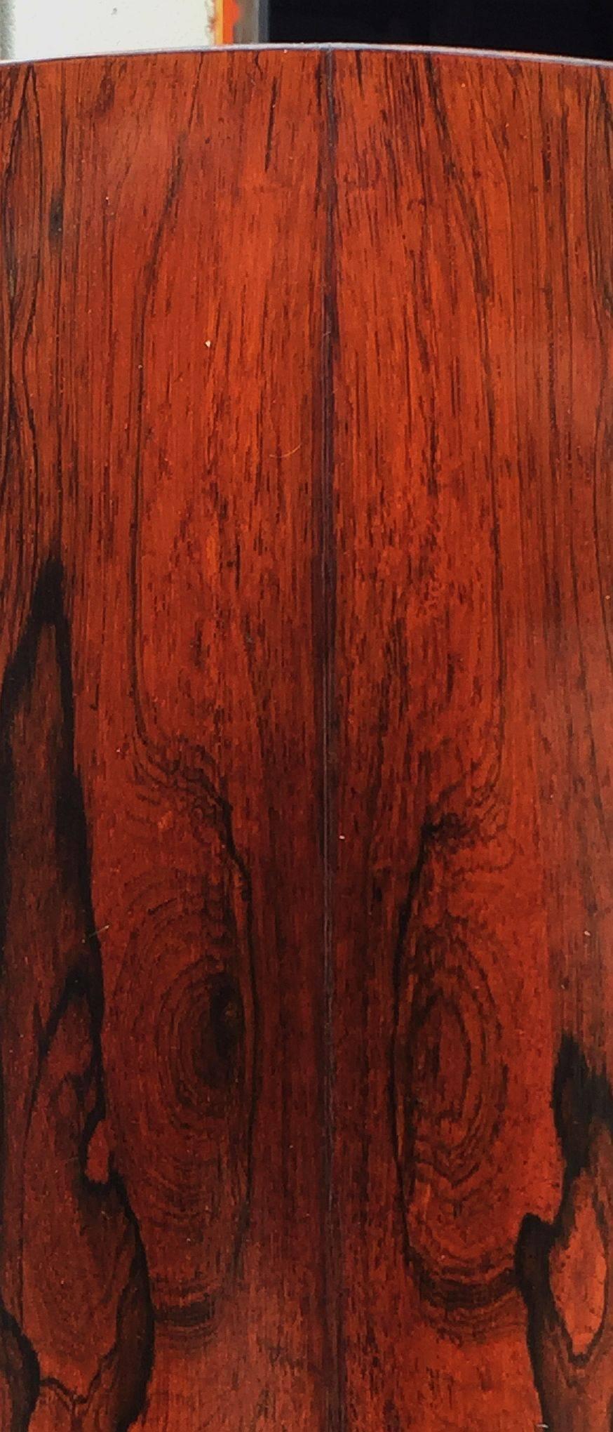English William IV Centre Table of Rosewood, circa 1830s 2