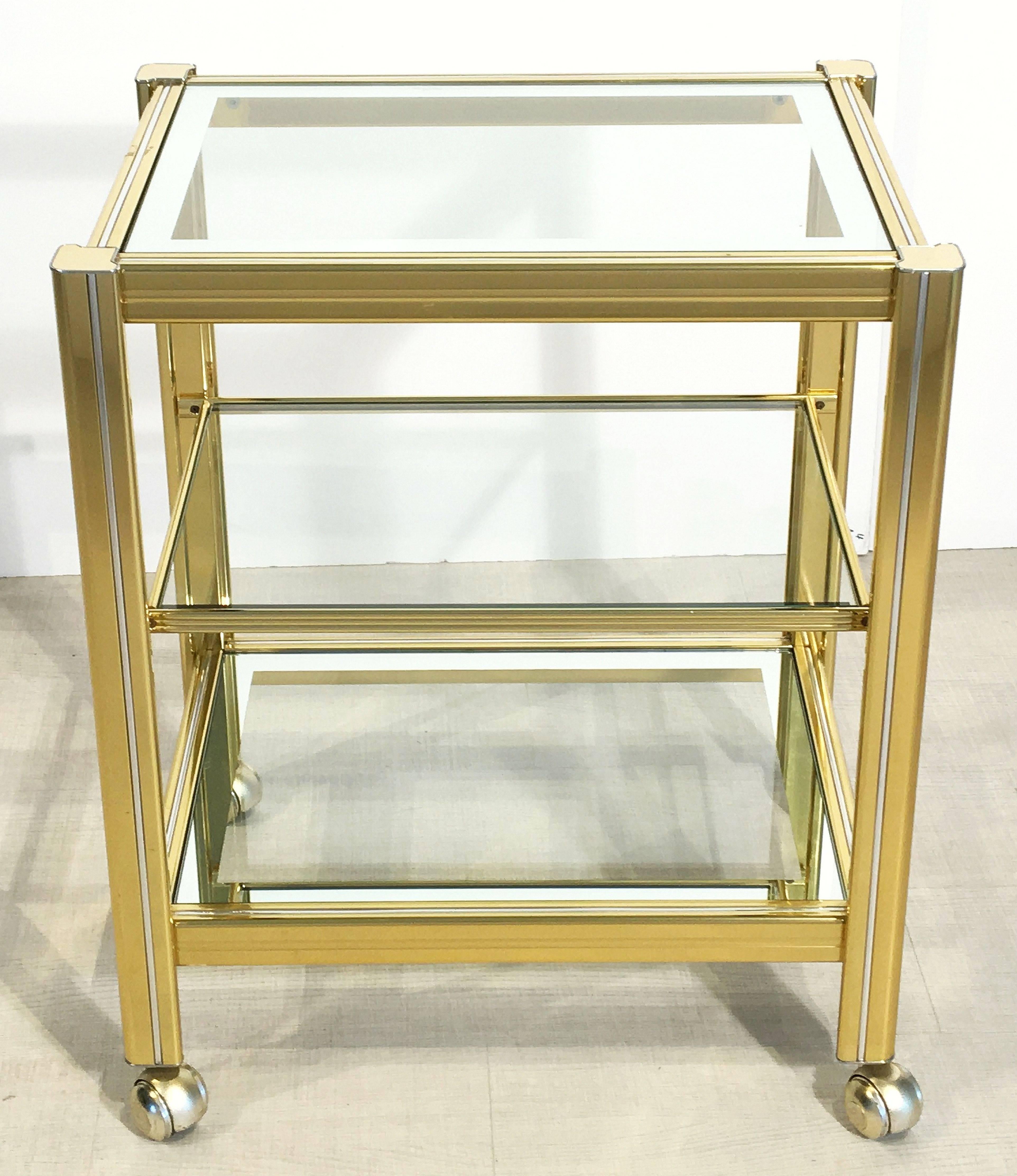 Italian Drinks Cart Trolley or Bar Cart of Brass and Glass In Good Condition For Sale In Austin, TX