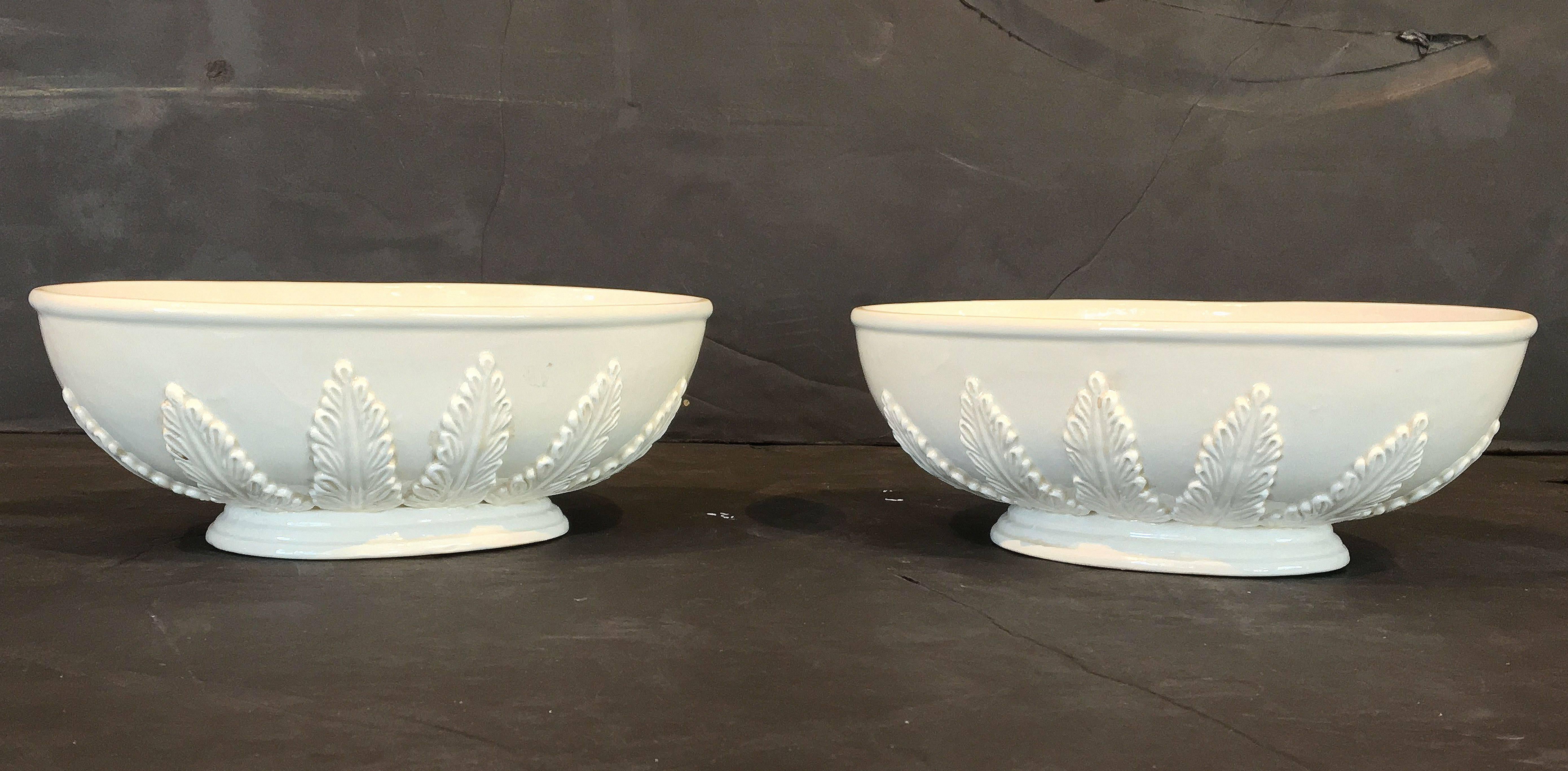 Pair of Italian Fruit Bowls with Lids 4
