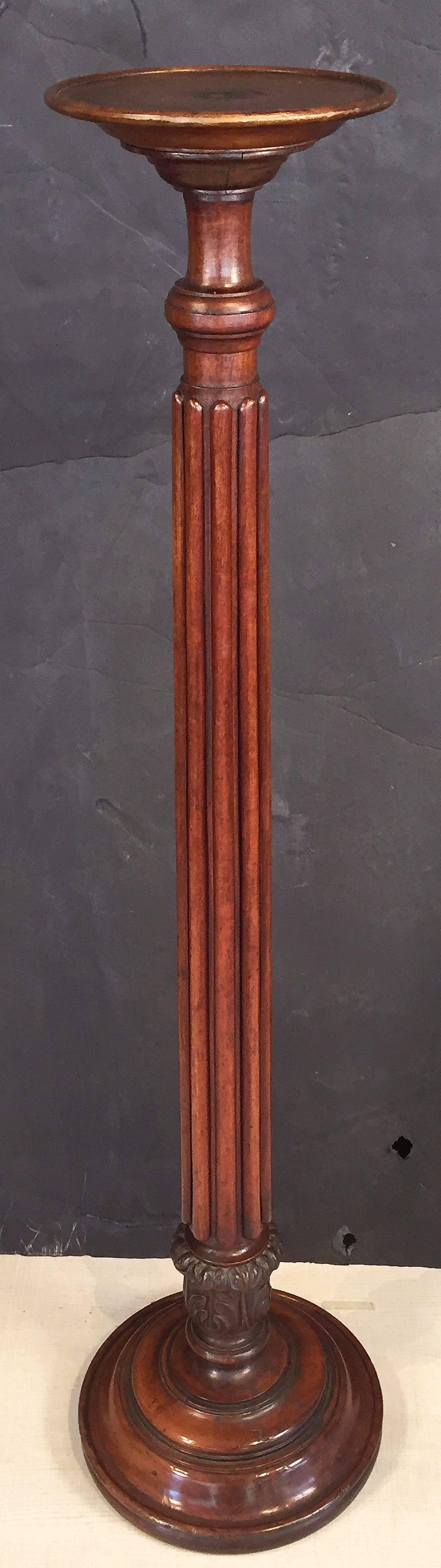William IV Torchère Pedestal Stand of Turned Mahogany from England (H 57) For Sale