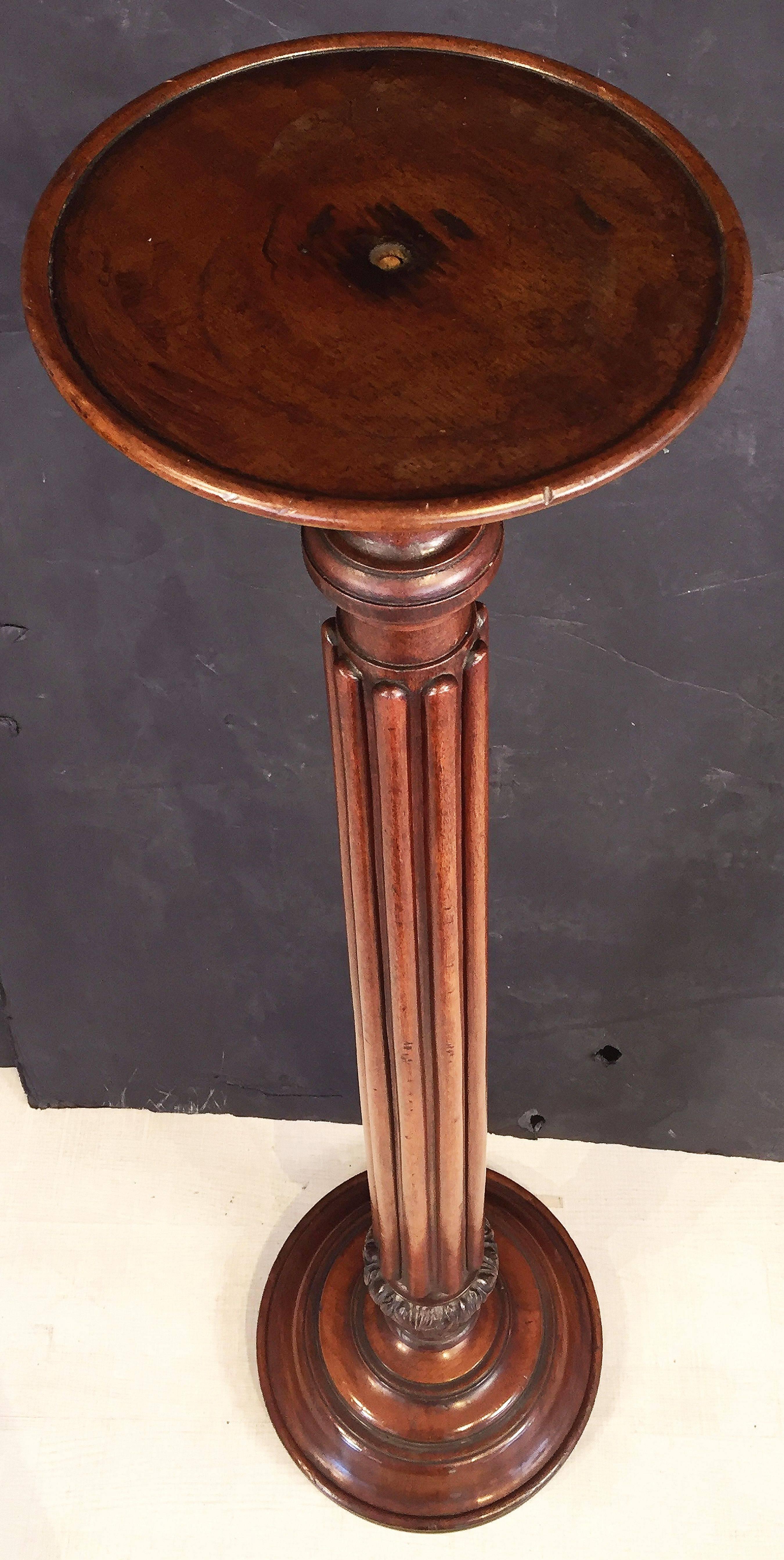 Wood Torchère Pedestal Stand of Turned Mahogany from England (H 57) For Sale