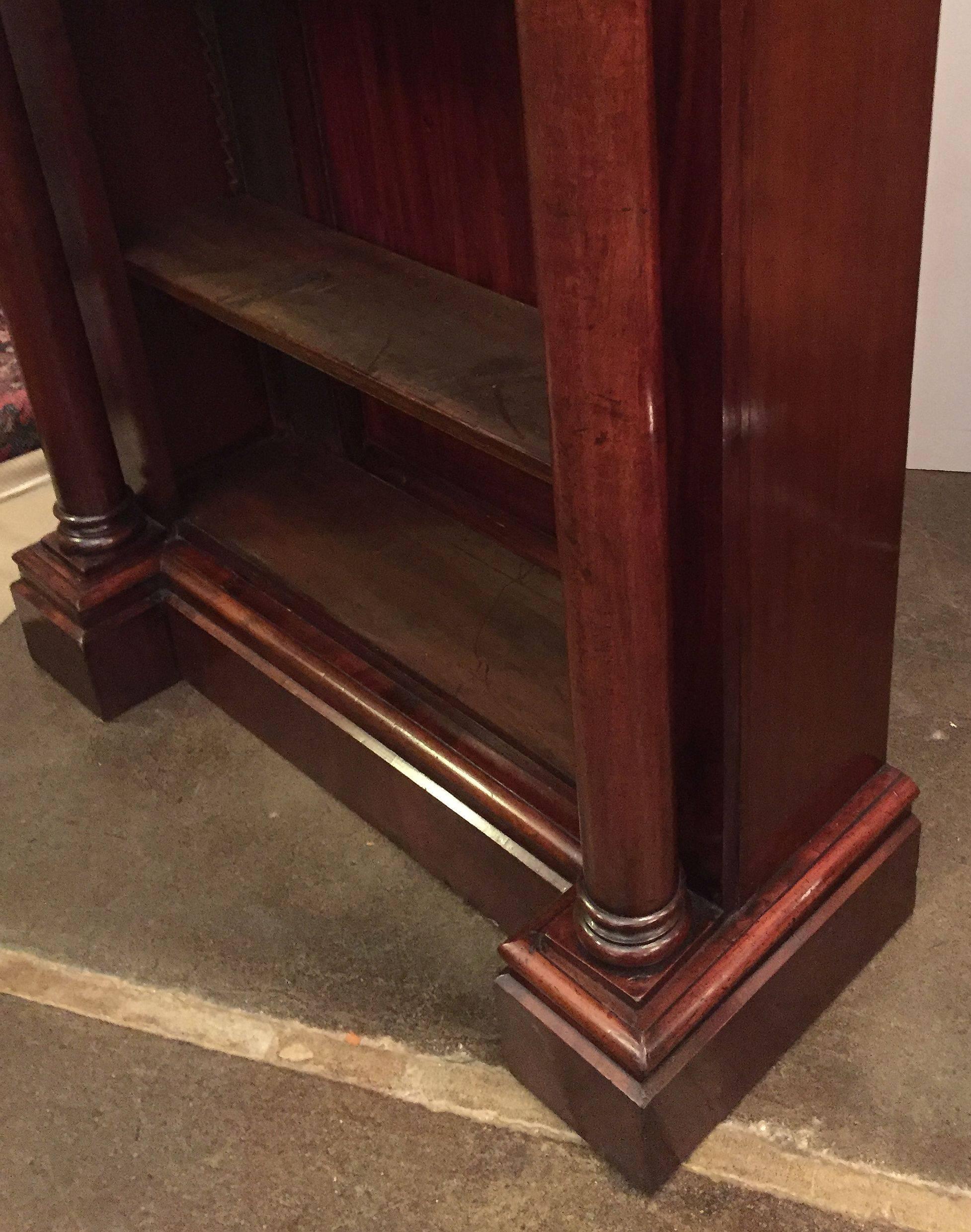 Large English Open Bookcase of Mahogany with Turned Columns 5