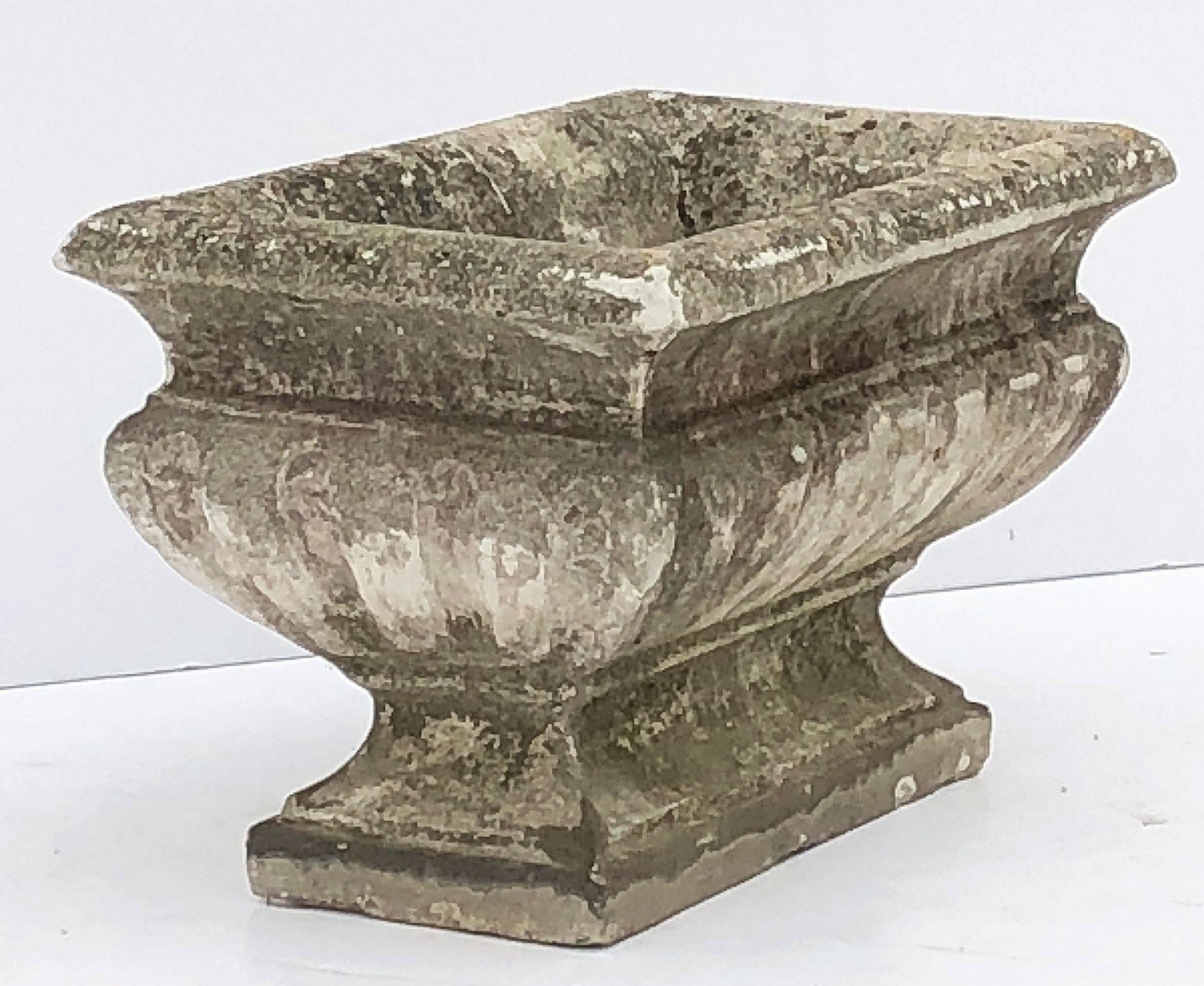 Large Rectangular English Garden Stone Pedestal Trough or Planter In Good Condition In Austin, TX