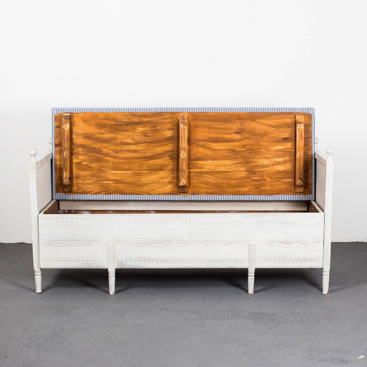 Sofa Bench Swedish Gustavian 18th Century Sweden In Good Condition In New York, NY