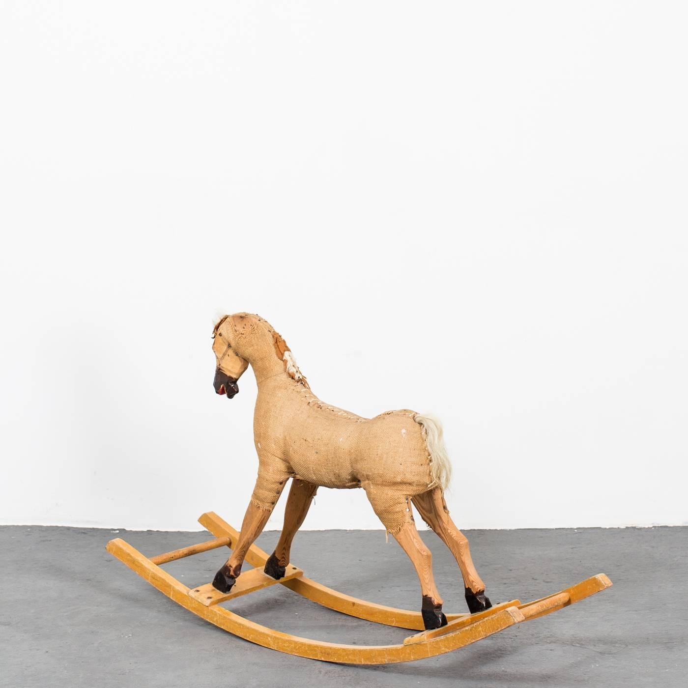 Rocking Horse 20th Century Sweden In Good Condition In New York, NY