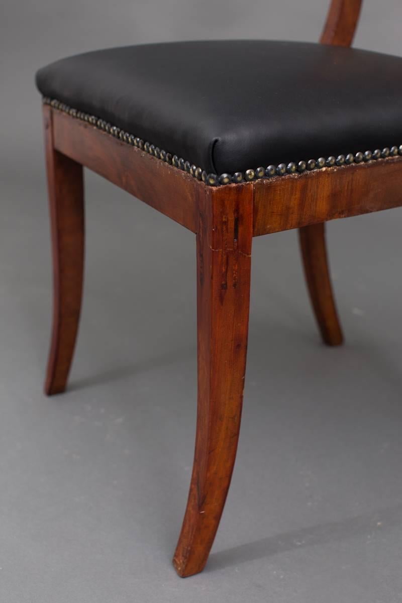 Dining Chairs Set of 6 English Mahogany Leather Black 19th Century England For Sale 3