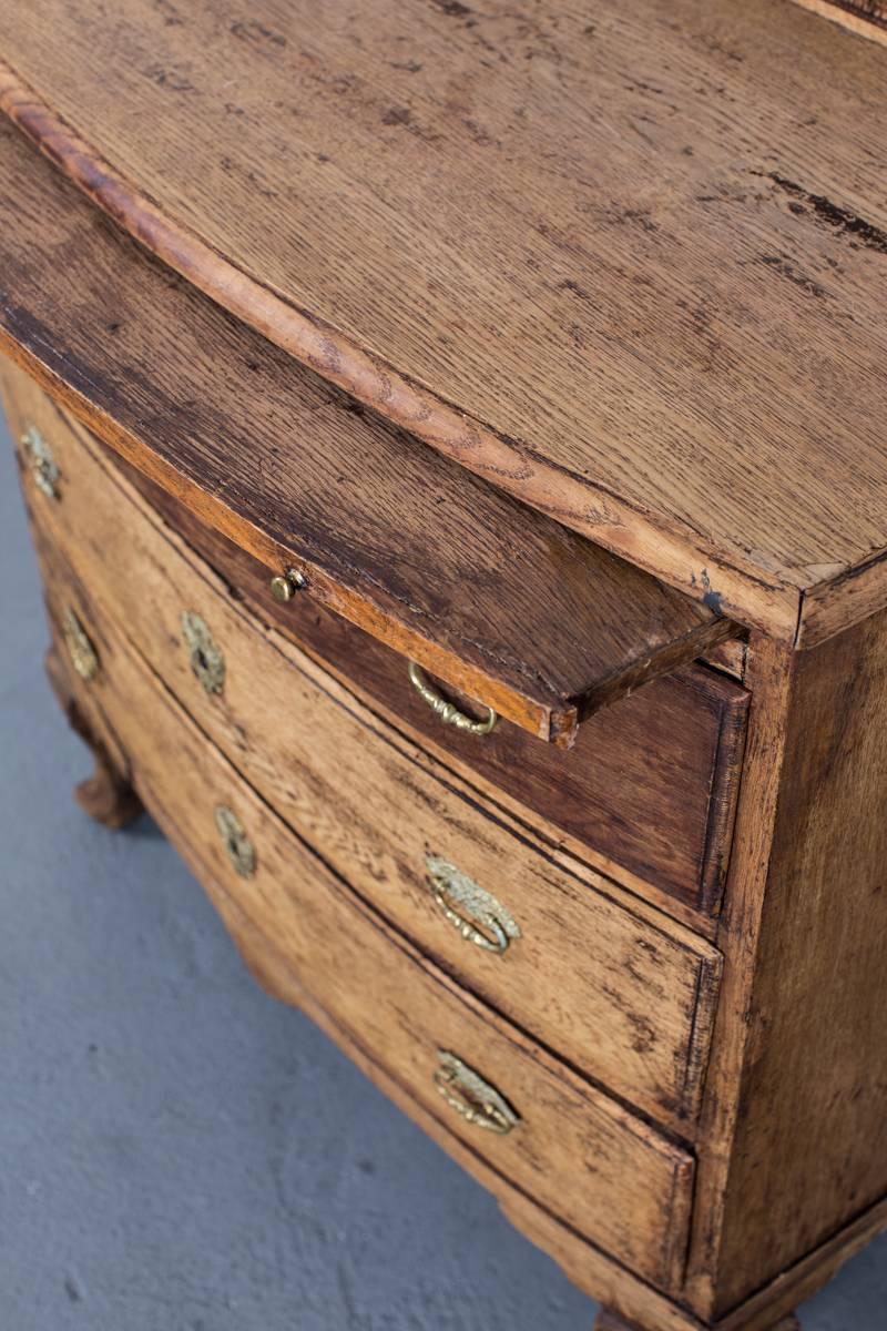 Chest with Pull-Out Writing Desk, Dutch, Baroque, Northern Europe In Good Condition In New York, NY