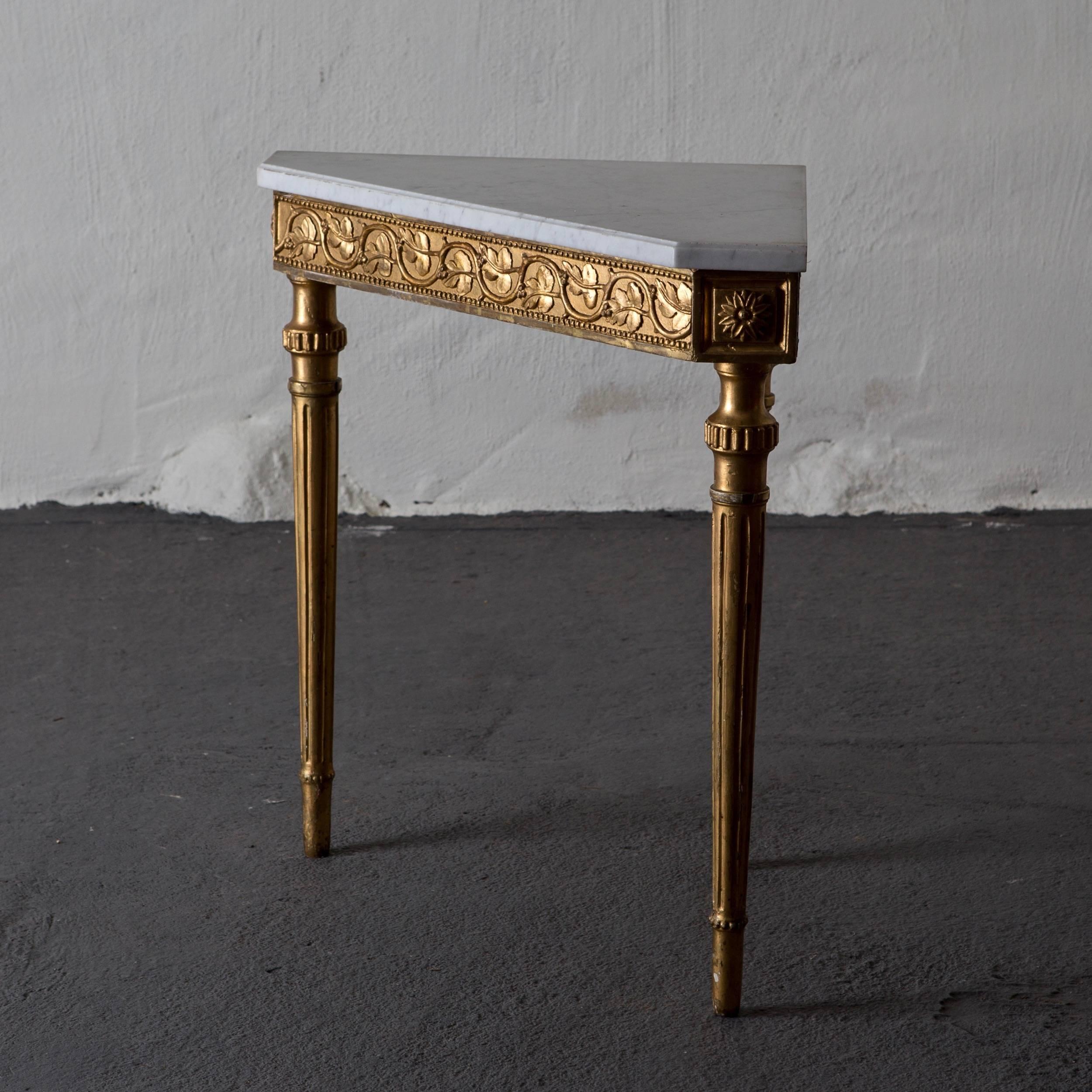 Table Console Swedish Neoclassical 18th Century Marble Giltwood Sweden For Sale 1