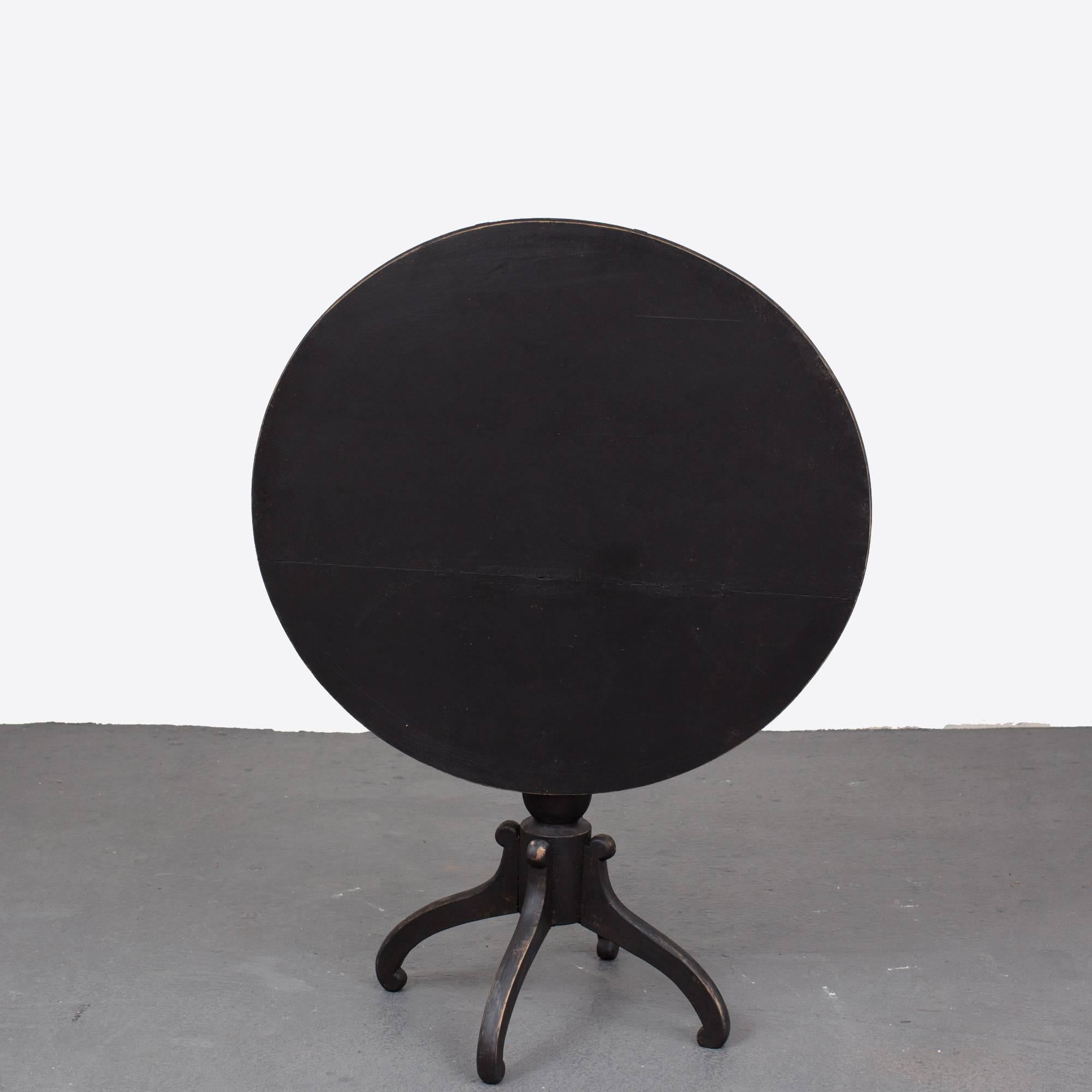 Table Side Swedish Round Black 1880s, Sweden. A round side table on a centre pedestal made during the 1880s in Sweden. Painted in our custom paint 