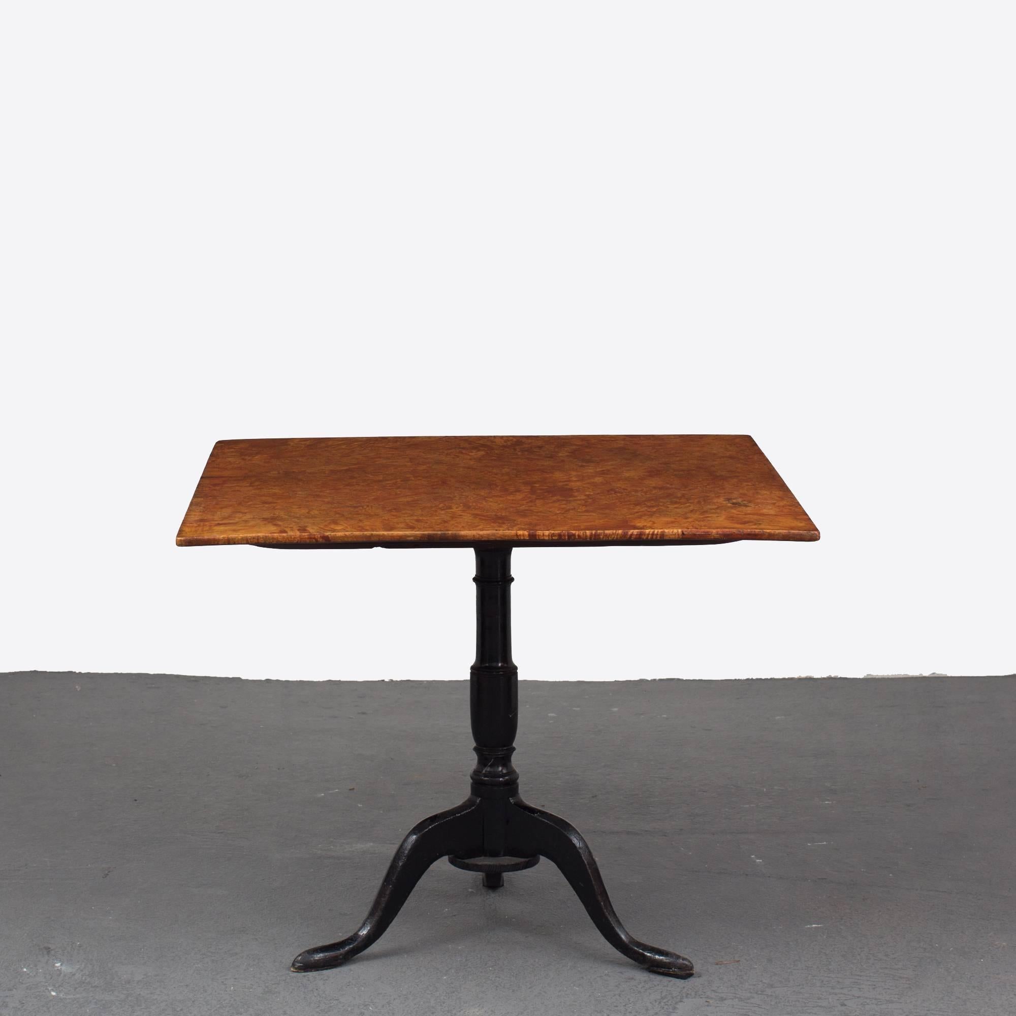 Table Tilt Top Swedish Alder Root, 18th Century, Square Sweden In Good Condition In New York, NY