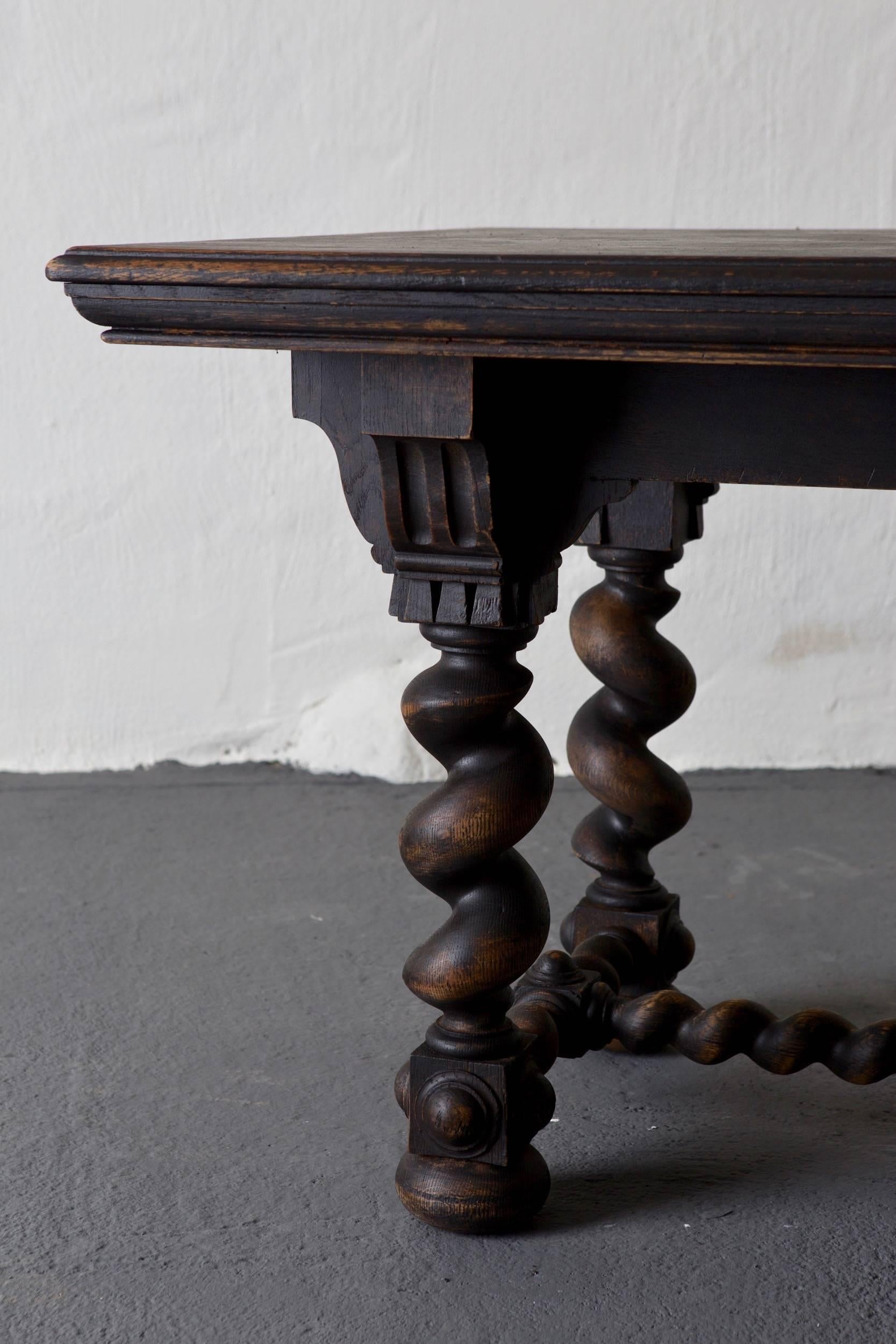 A library table made during the 1900s in the Renaissance style. Painted in our Laserow Black. 

 