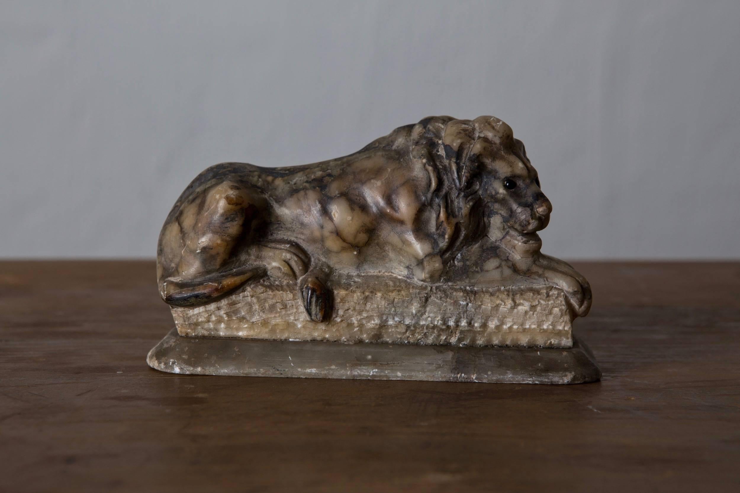 Lion Paperweight Marble French 18th Century, France. A paperweight made in marble during the 18th century in France or Italy.