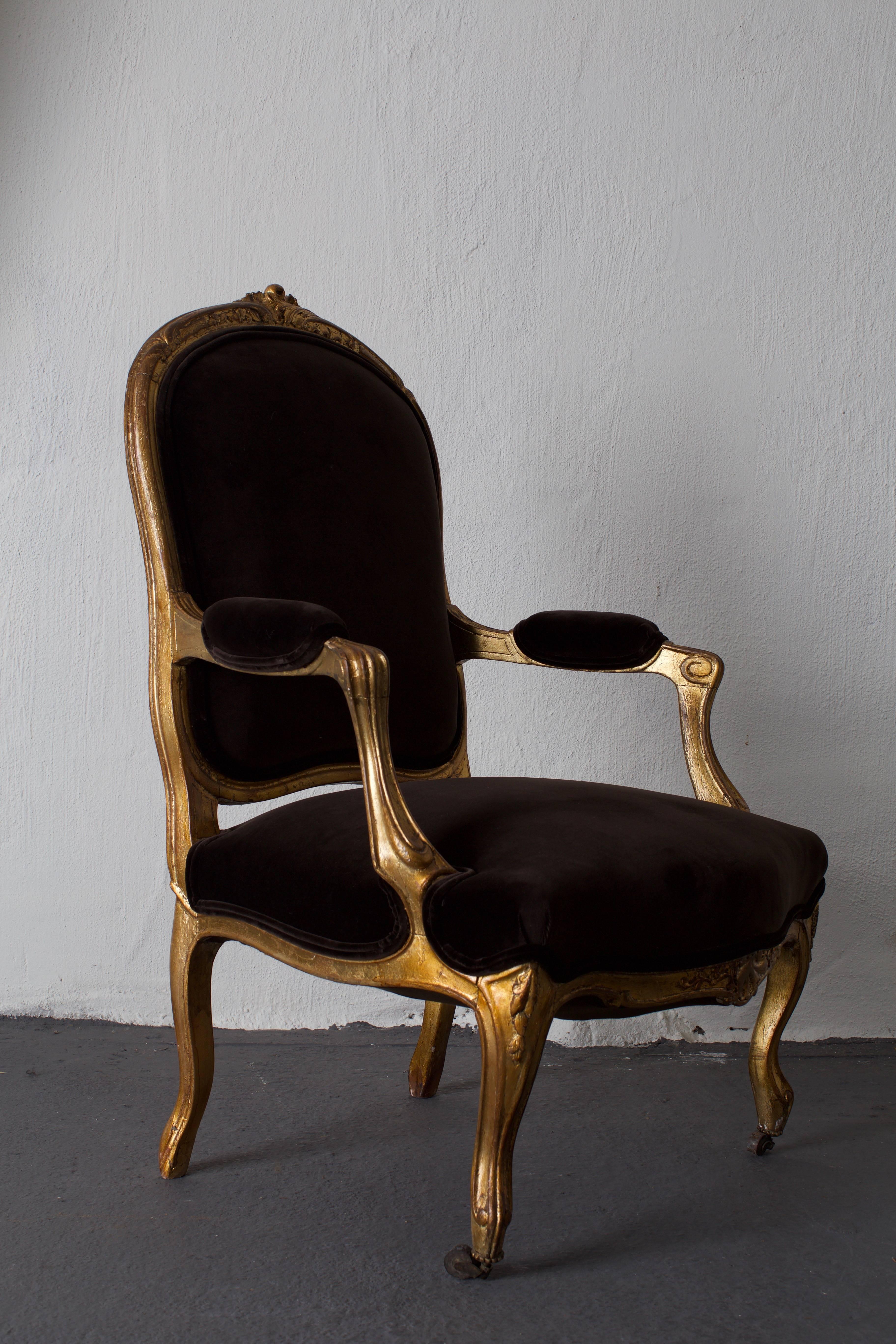 Rococo Fauteuil français en bois doré de style rococo, France en vente