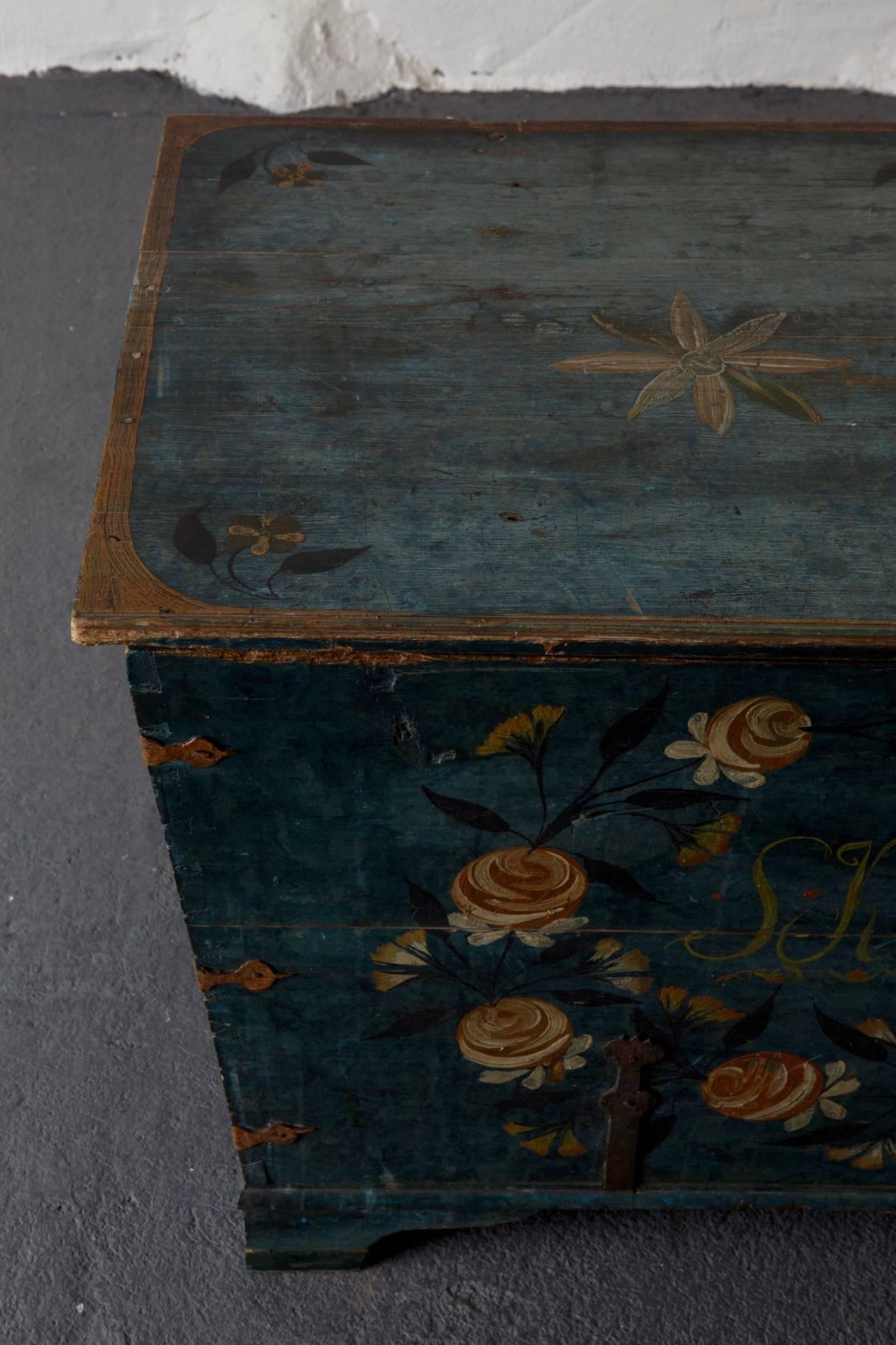 Chest Swedish 1858 Blue Flowers, Sweden In Good Condition In New York, NY