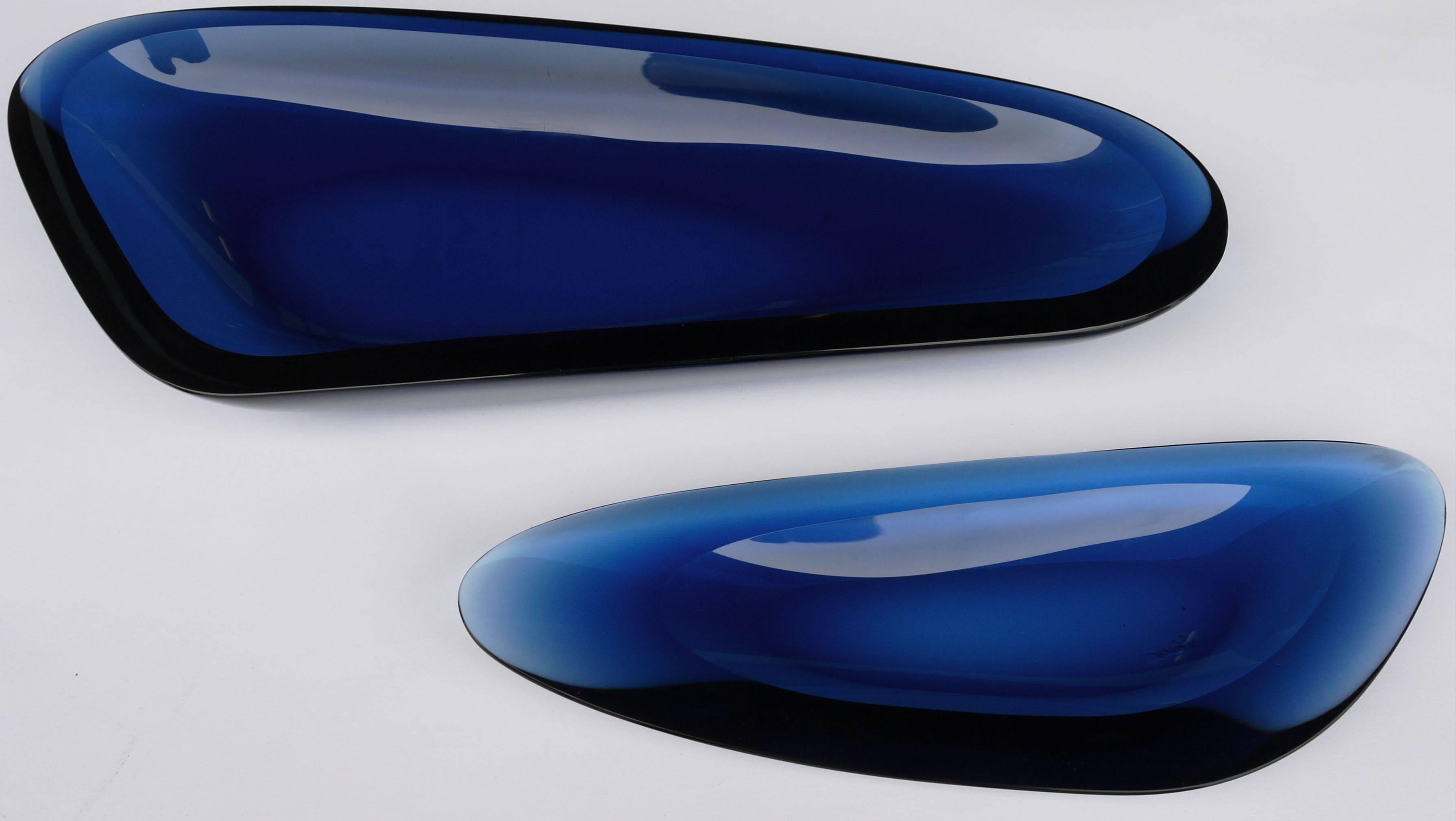 Contemporary Pair of Carved Glass Bowls by Ghiro Studio