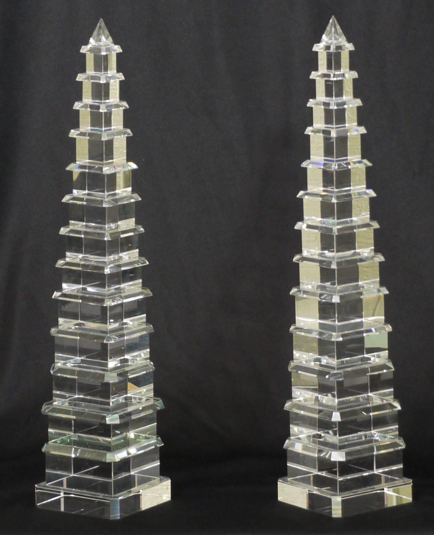 Pair of Cut Crystal Pagoda Form Obelisks In Excellent Condition In Kilmarnock, VA
