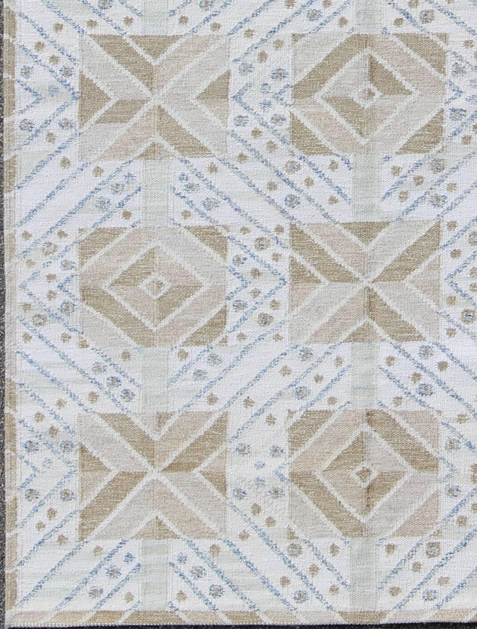 This Scandinavian flat-weave is inspired by the work of Swedish textile designers of the early to mid-20th Century. With a unique blend of historical and modern design, this dynamic and exciting composition is beautifully suited for contemporary and