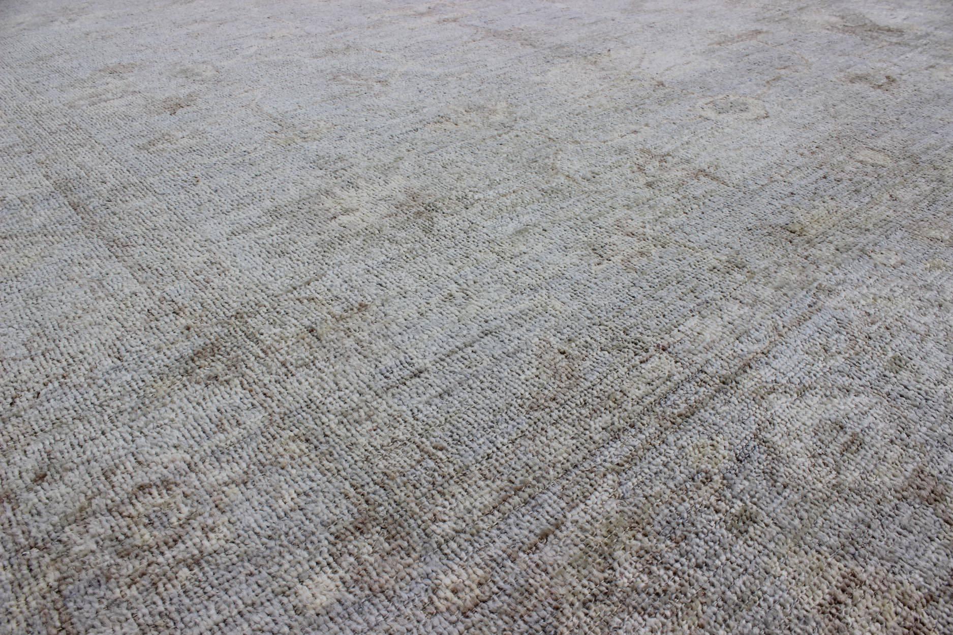 Angora turc  Tapis contemporain Oushak Excellent état - En vente à Atlanta, GA