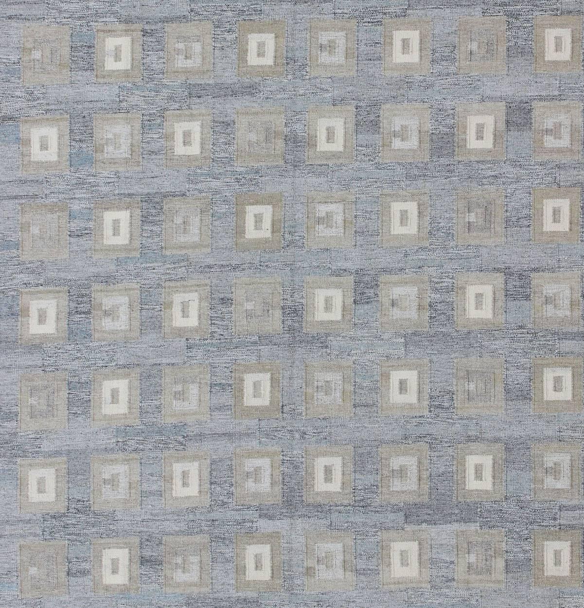 Großer moderner skandinavischer/ schwedischer Teppich im geometrischen Design von Keivan Woven Arts (Indisch) im Angebot