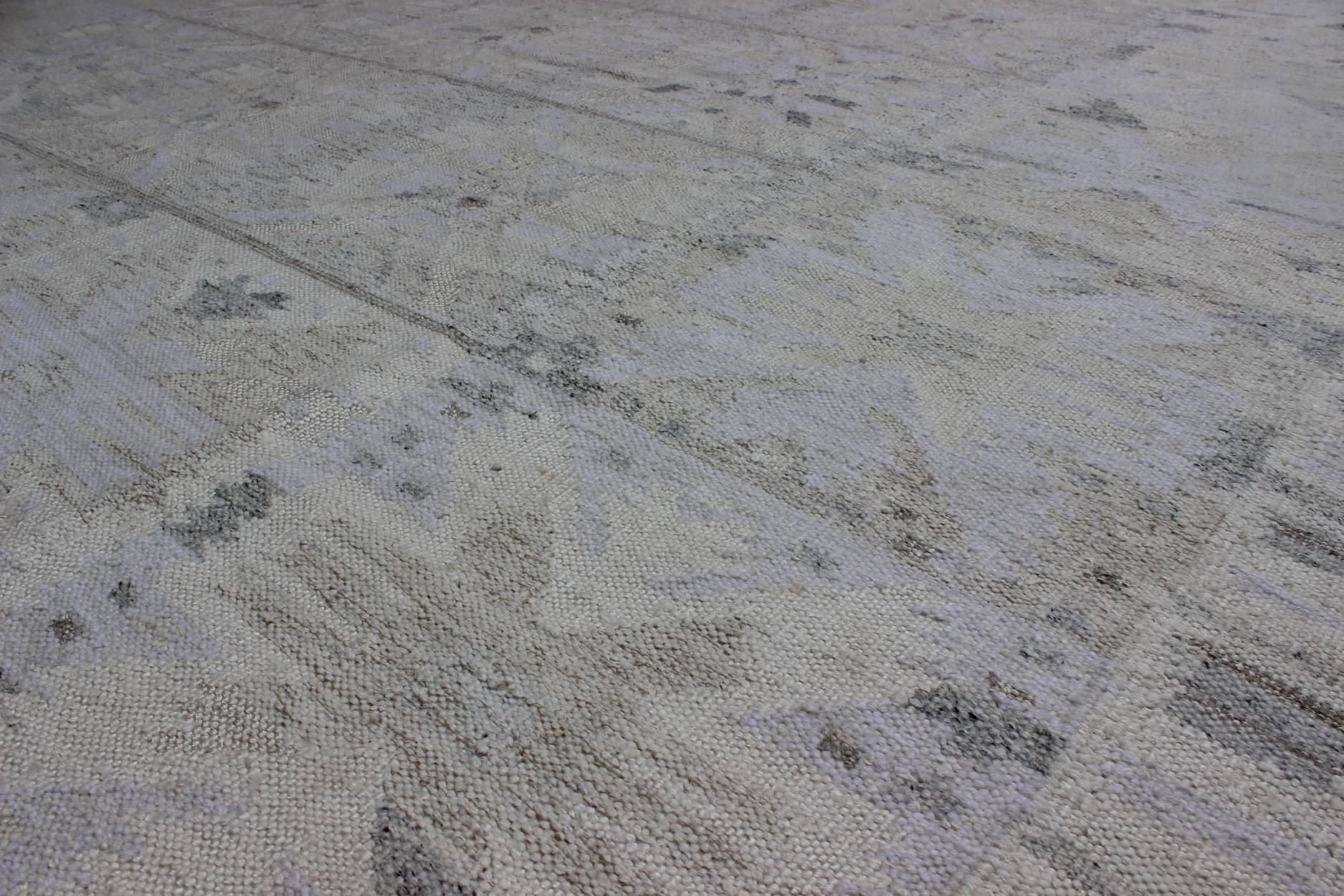 Großer Flachgewebter Teppich in Pastelltönen, skandinavisches/schwedisches geometrisches Design (Skandinavische Moderne) im Angebot