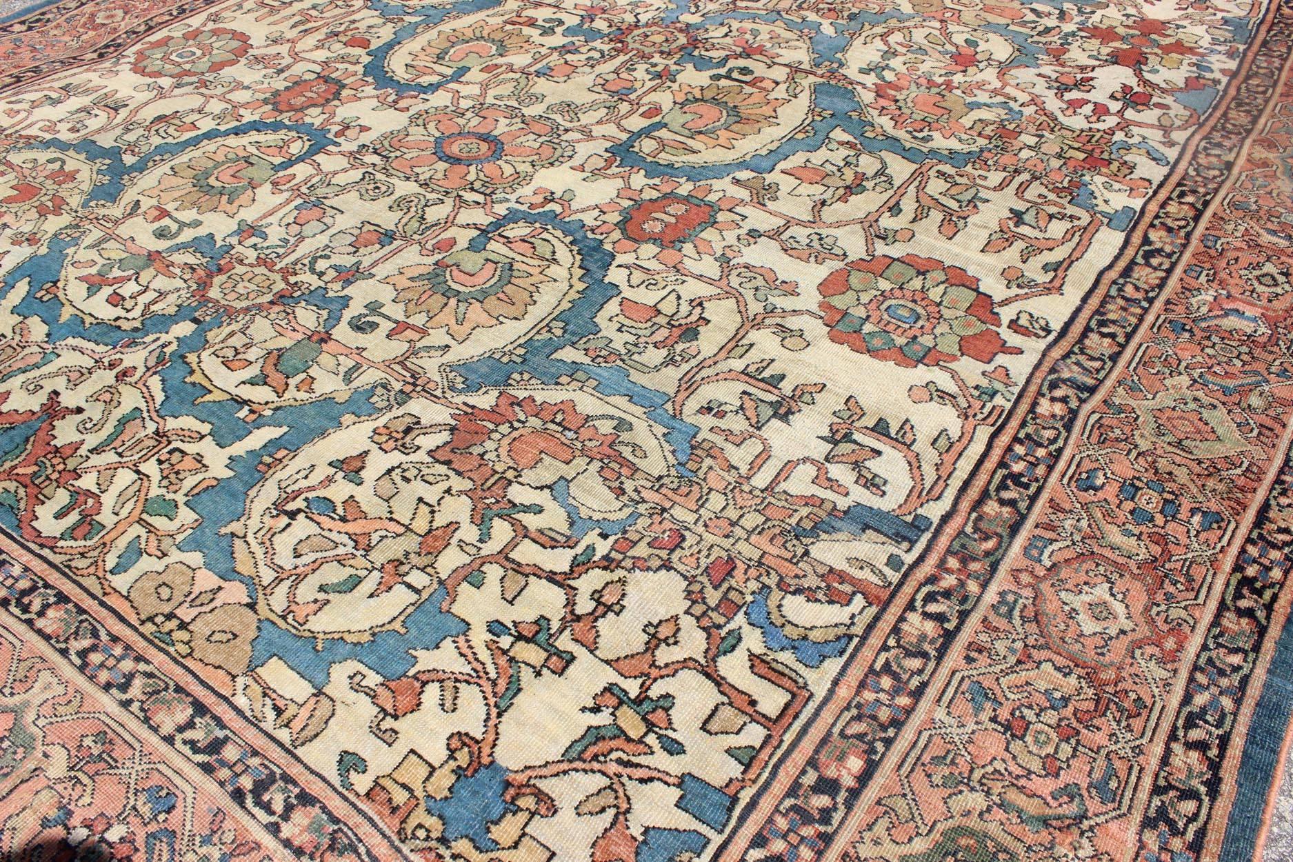 Late 19th Century Antique Persian Sultanabad Rug in Ivory Background, Blue, Salmon & Multi Colors  For Sale