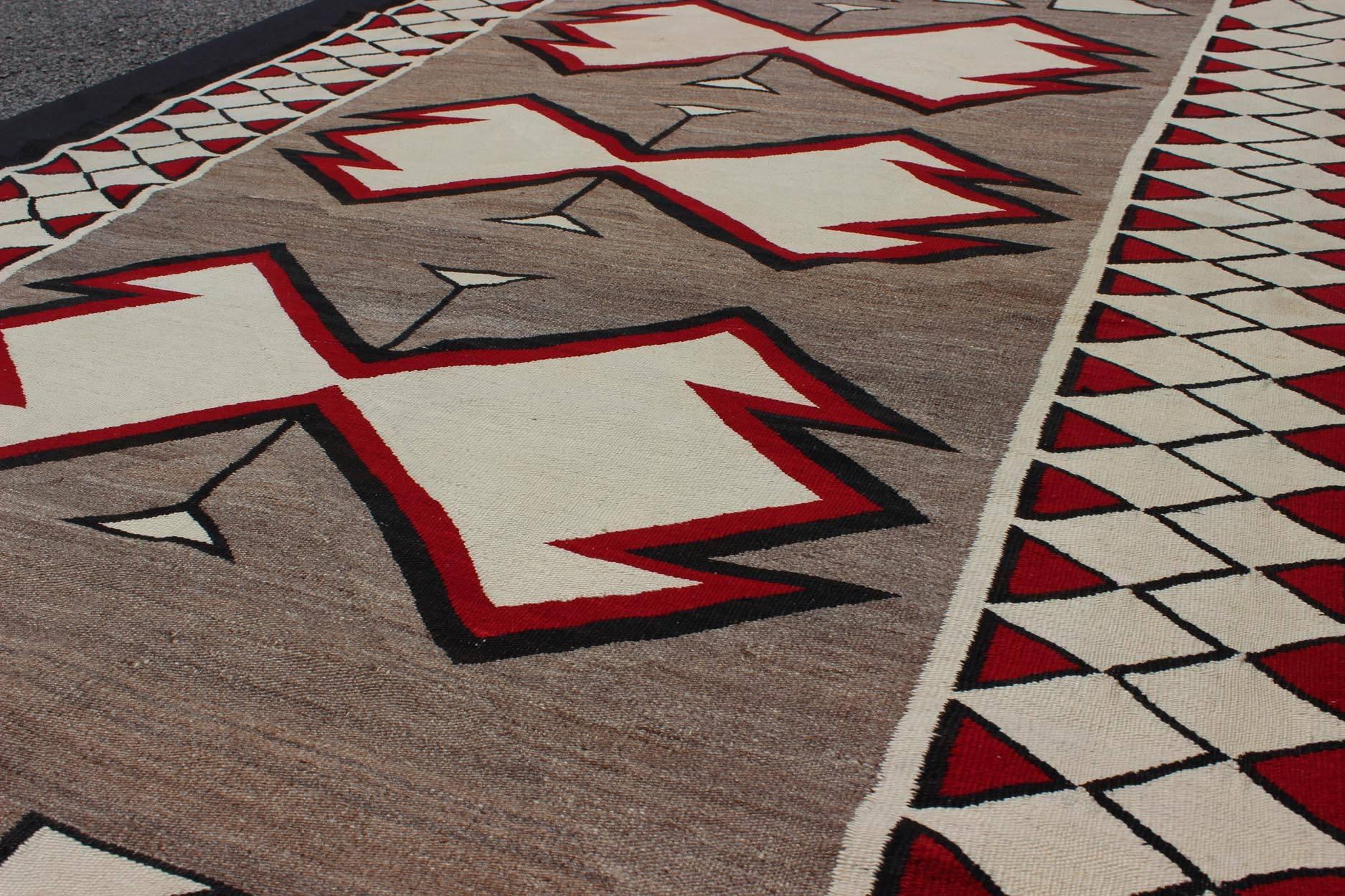 Antique Ganado Navajo Rug With Geometric Design in Red, Black, Ivory and Gray In Good Condition For Sale In Atlanta, GA