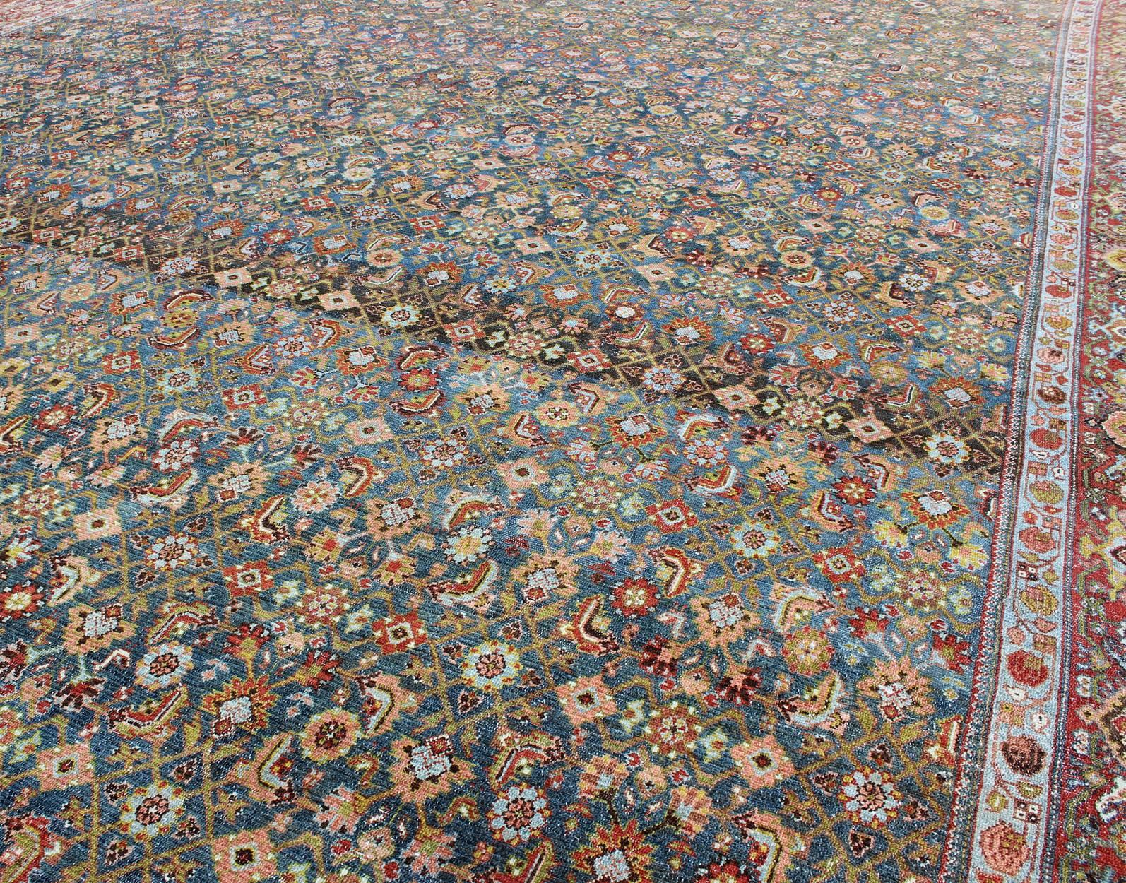 Tapis persan ancien Malayer noué à la main, motif sur toute sa surface et fond sarcelle en vente 1