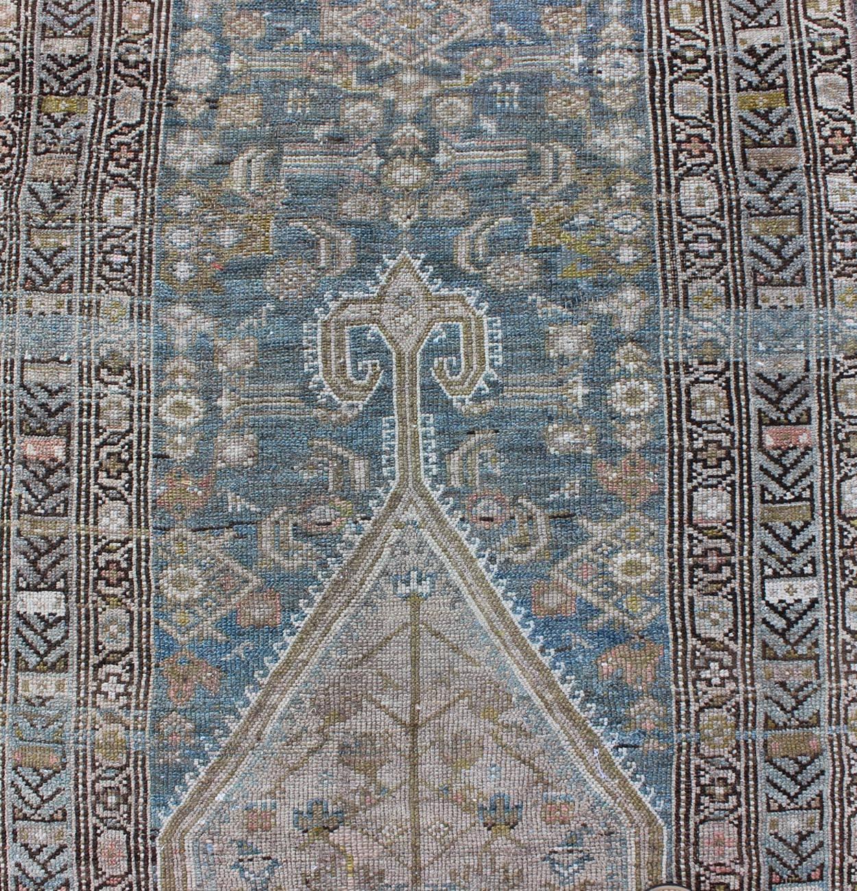 Early 20th Century Long Persian Malayer Runner with Free-Flowing Geometric Pattern and Blue Field For Sale