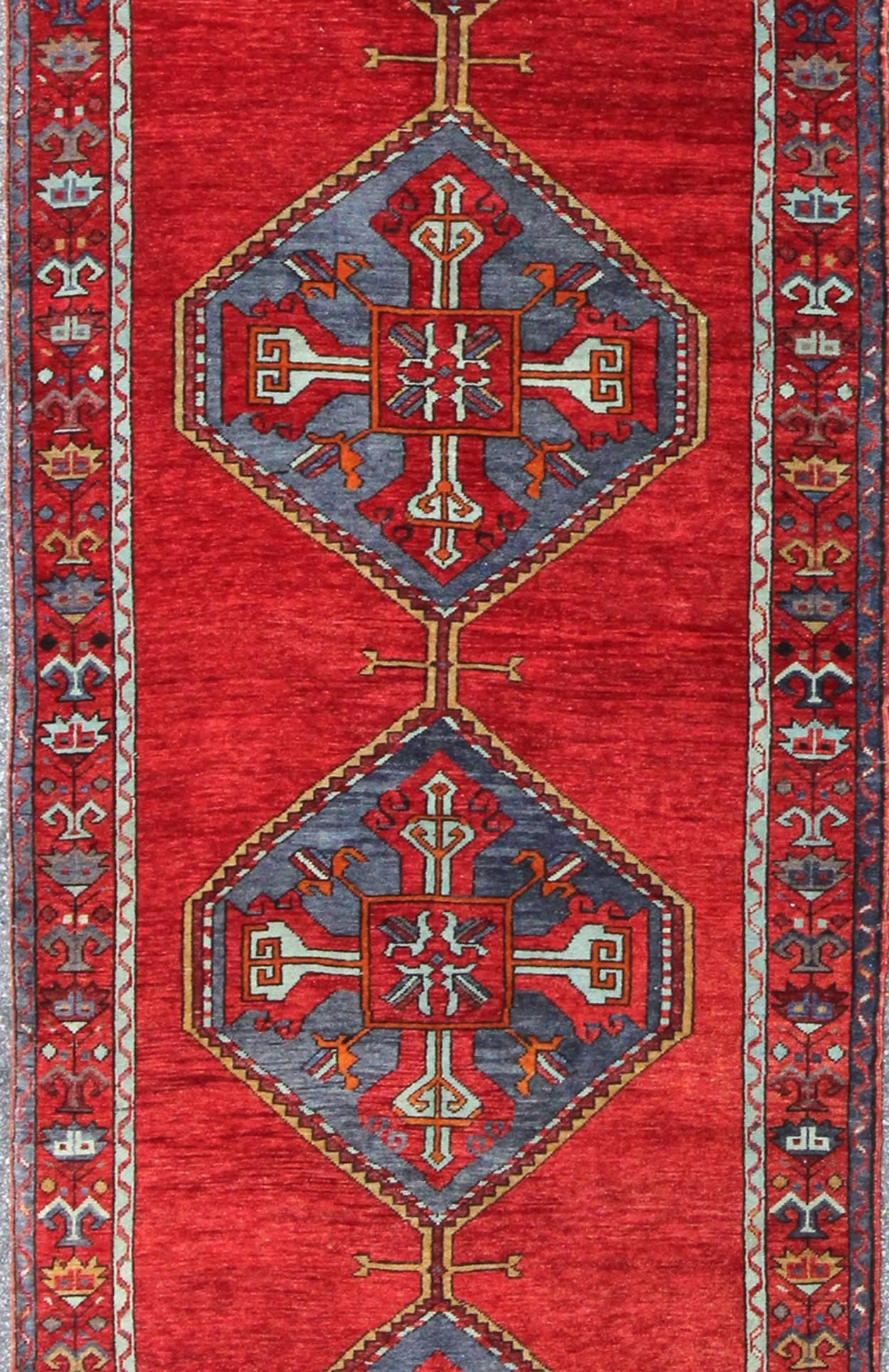 Colorful Turkish Oushak Runner in Various Shades of Red, Blue, and Yellow In Excellent Condition For Sale In Atlanta, GA