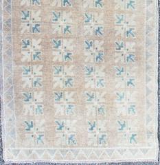 Turkish Tulu Runner with Ivory and Blue Arrow Clusters Set on Tan Field